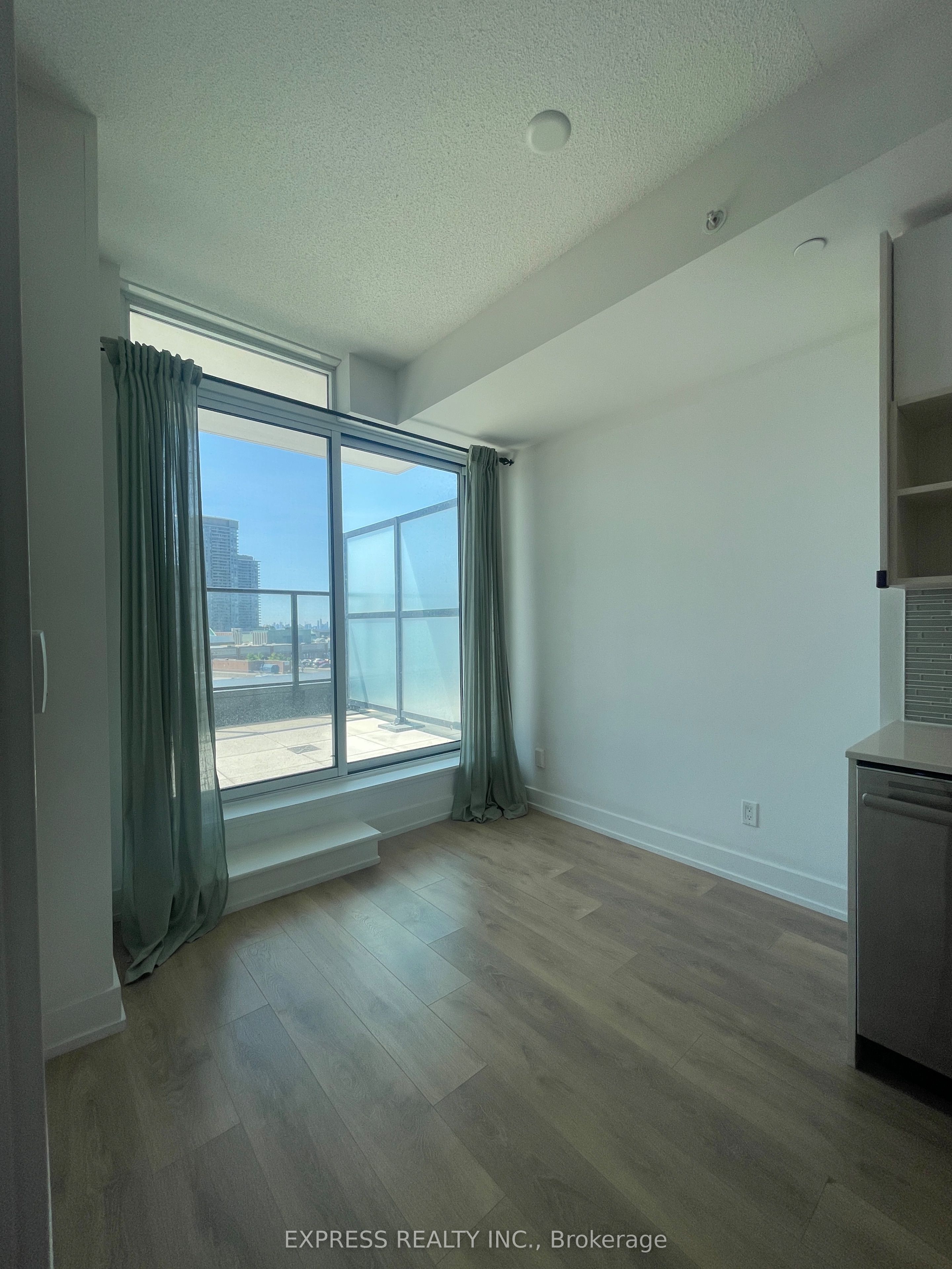 128 Fairview Mall Drive 501 Property Photo 2