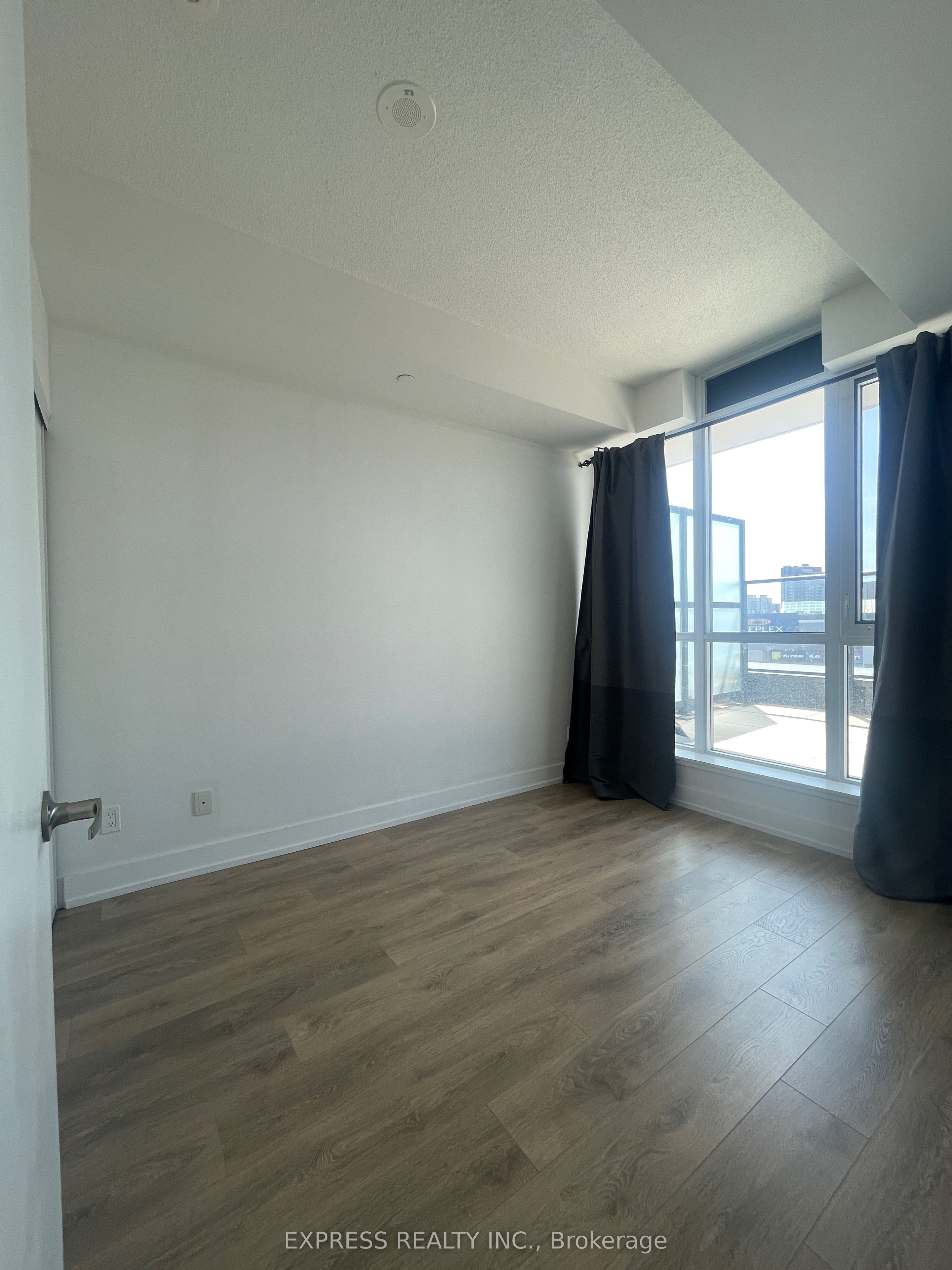 128 Fairview Mall Drive 501 Property Photo 6