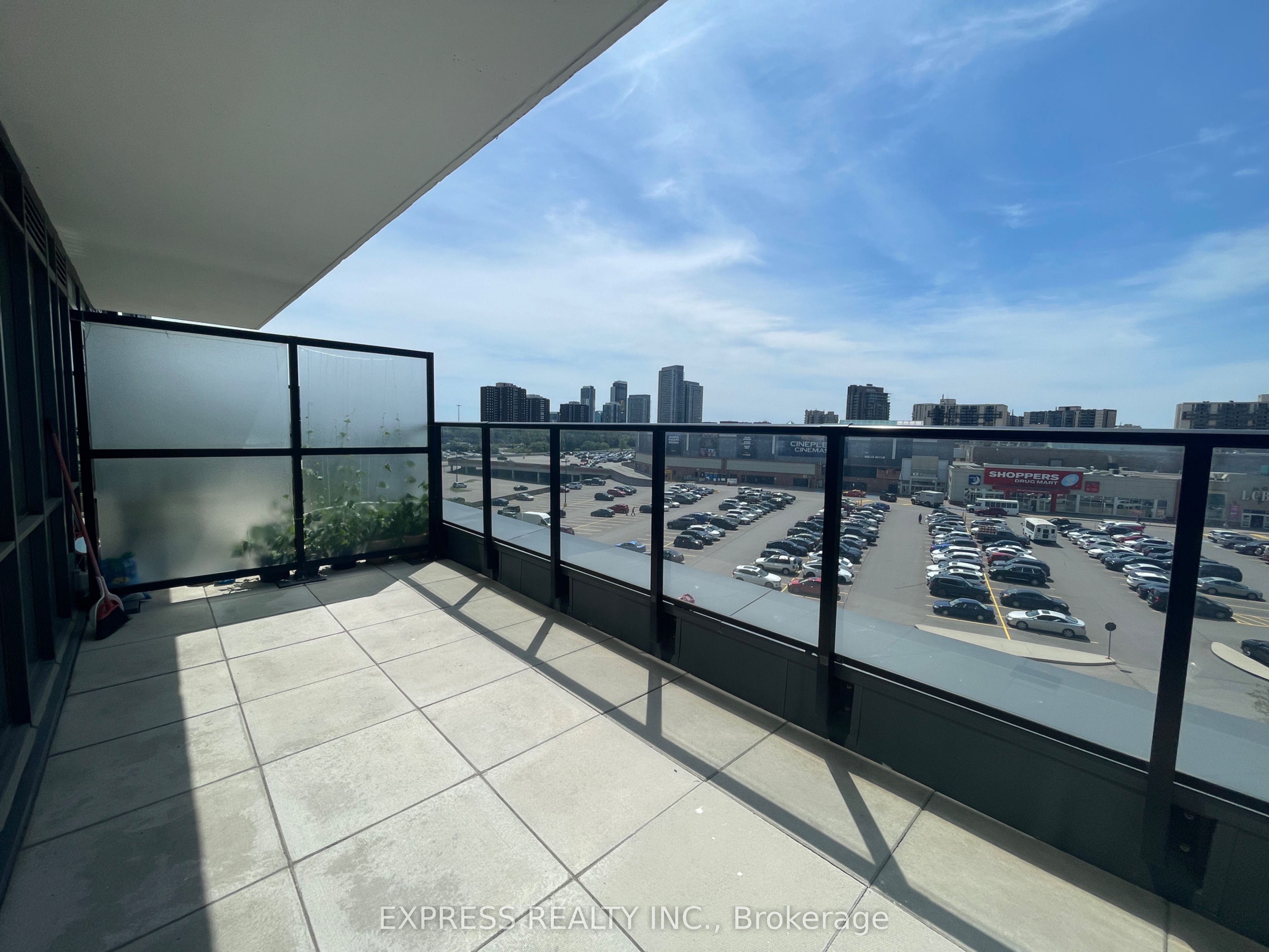 128 Fairview Mall Drive 501 Property Photo 14
