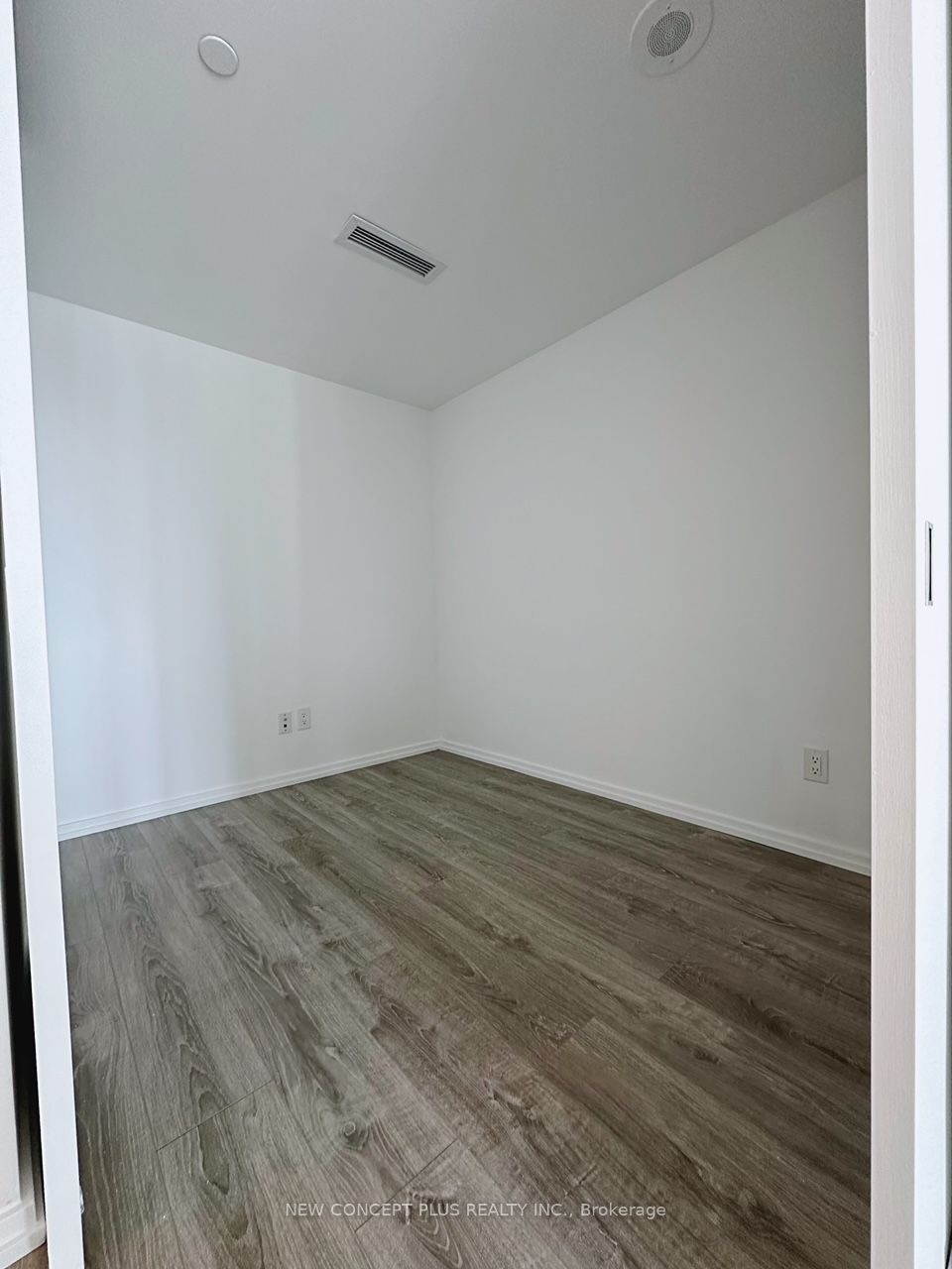 5 Soudan Avenue 618 Property Photo 7