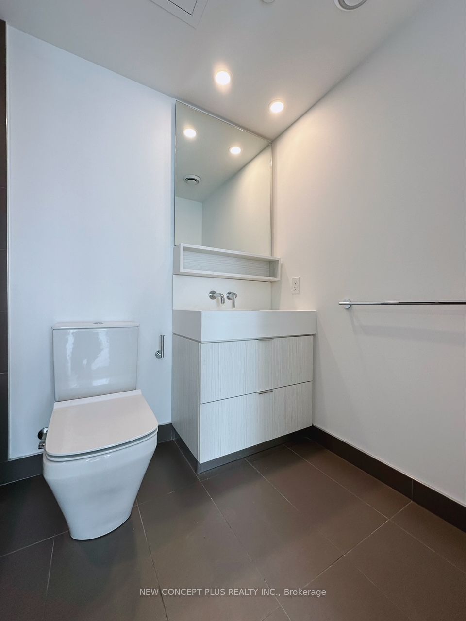 5 Soudan Avenue 618 Property Photo 14