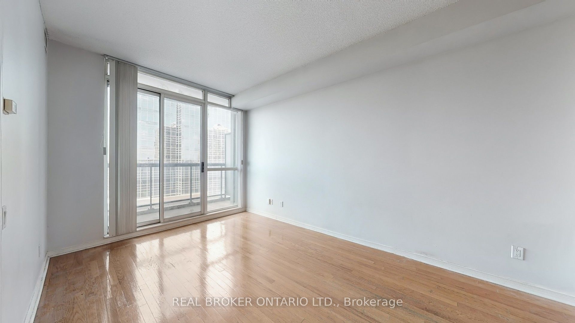 8 Hillcrest Avenue 505 Property Photo 5