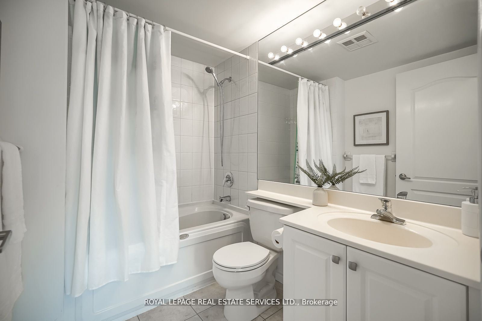 18 William Carson Crescent 811 Property Photo 28