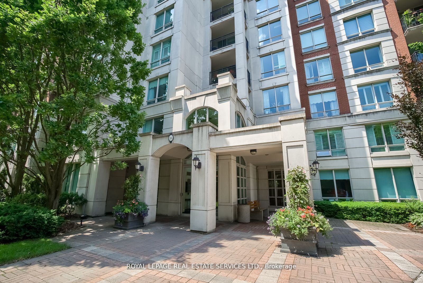 18 William Carson Crescent 811 Property Photo 45
