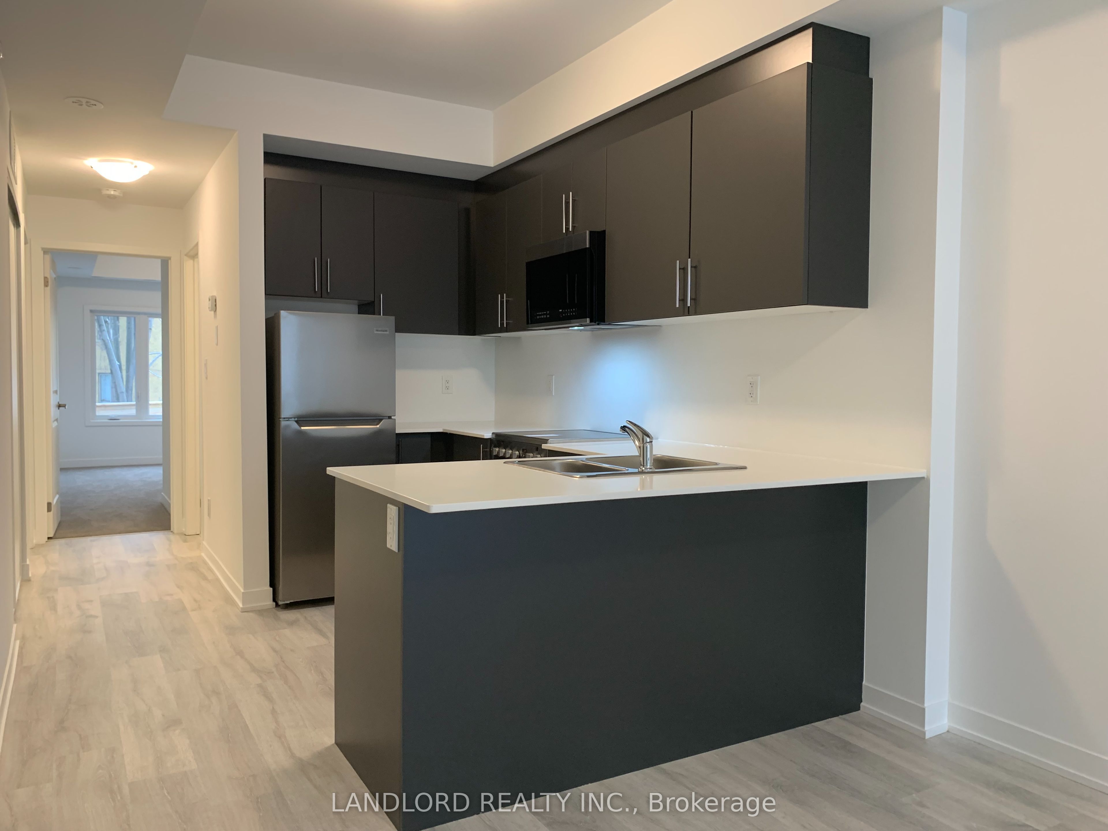 16 Marquette Avenue 6 Property Photo 3