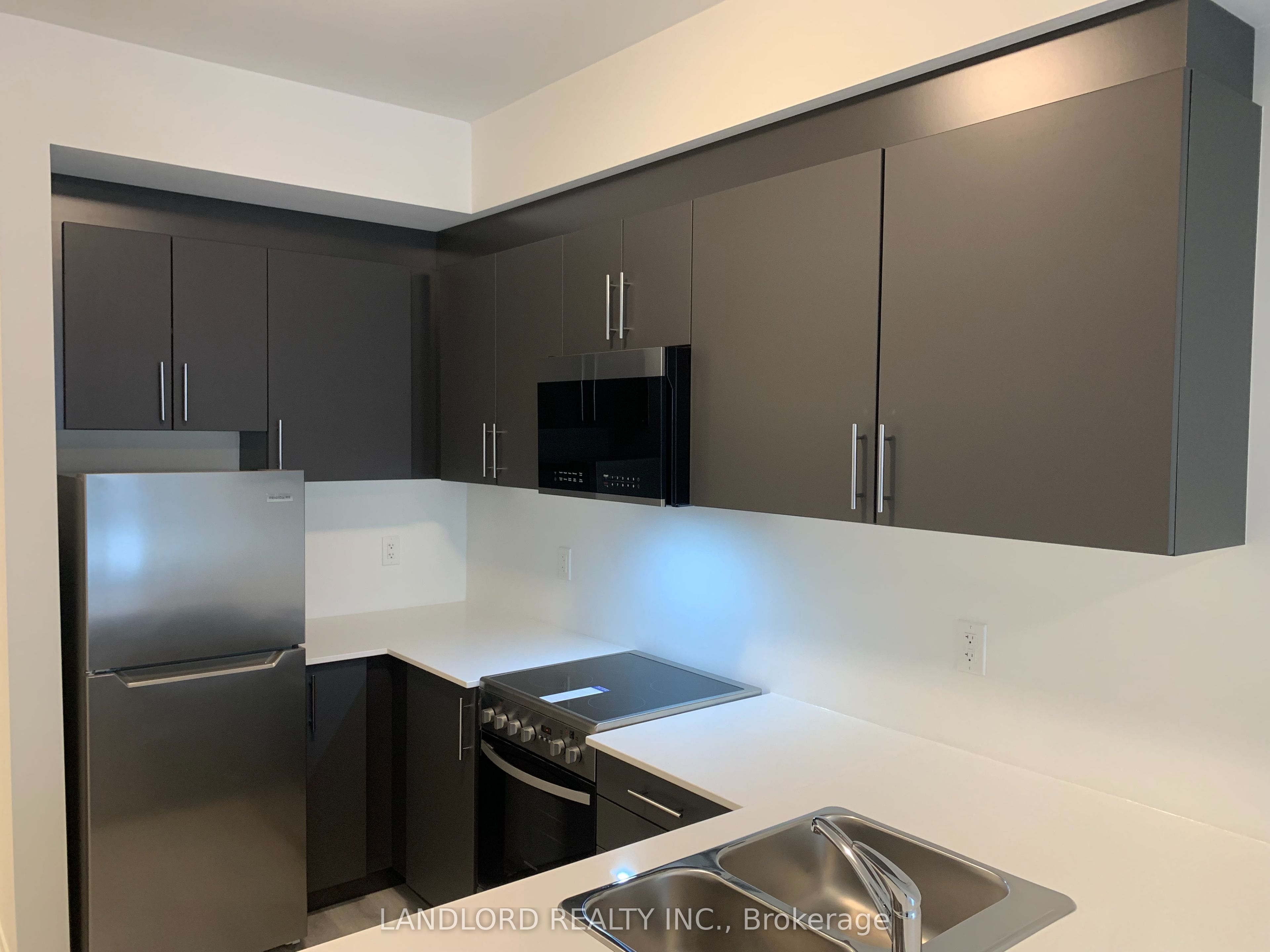 16 Marquette Avenue 6 Property Photo 5