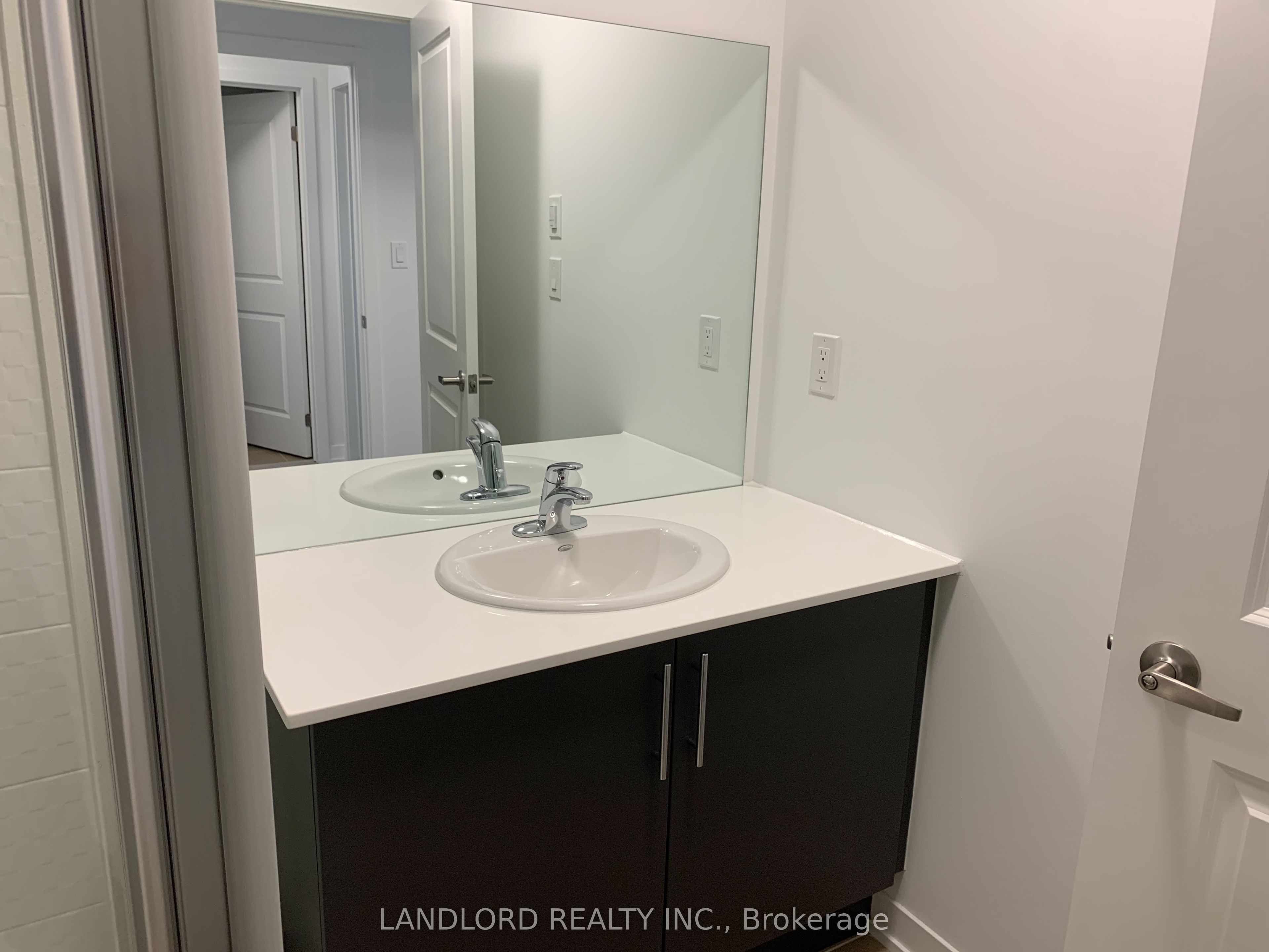 16 Marquette Avenue 6 Property Photo 17