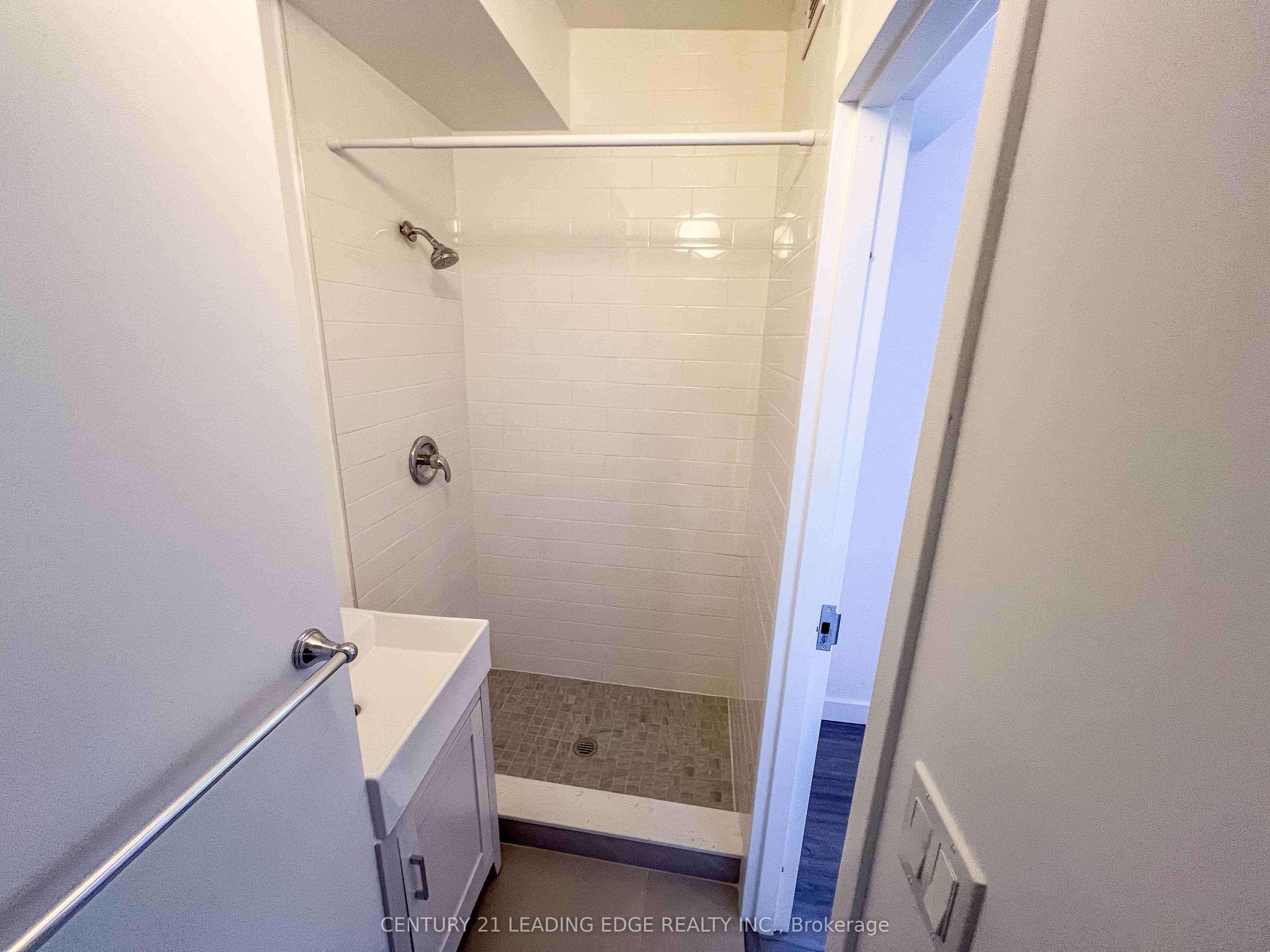 1a Leonard Avenue 1 Property Photo 10