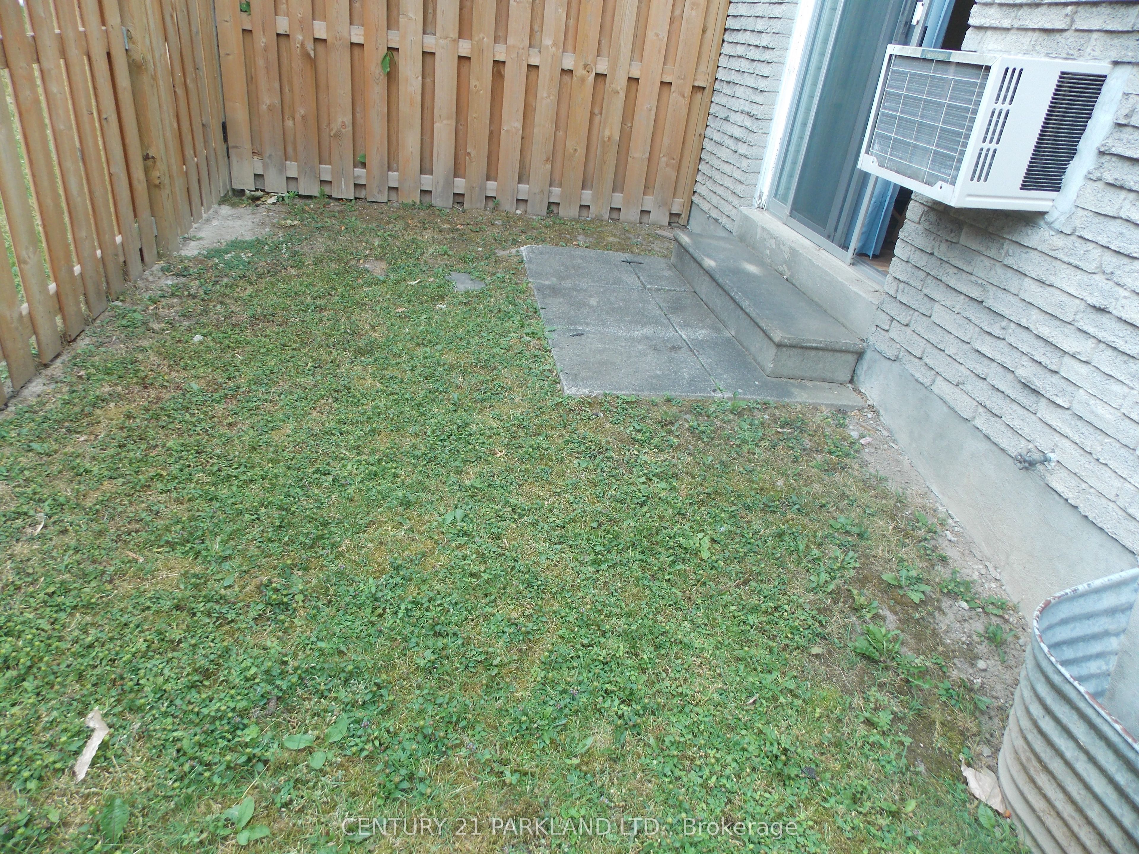 42 Antibes Drive Property Photo 18