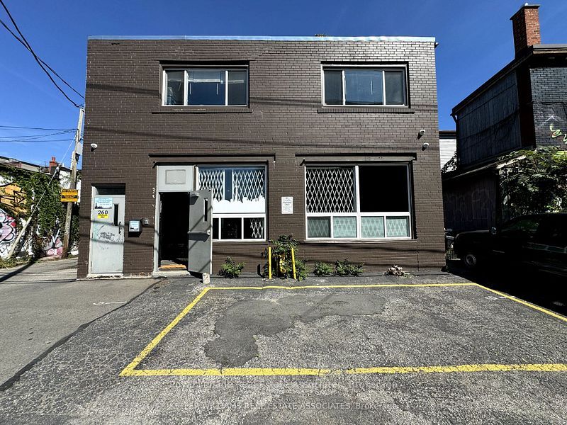 260 Niagara Street 200 Property Photo 1
