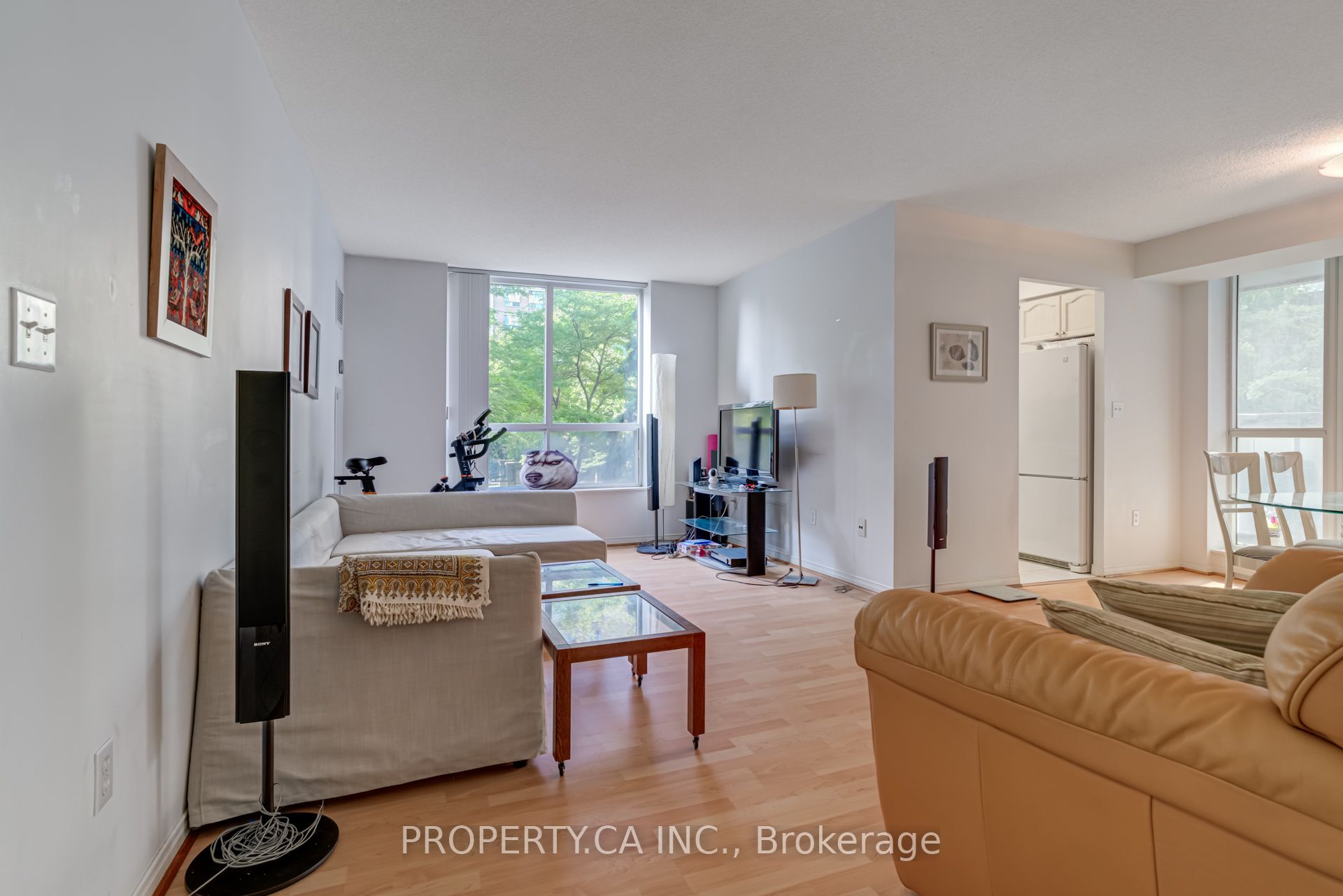 29 Pemberton Avenue 206 Property Photo 4