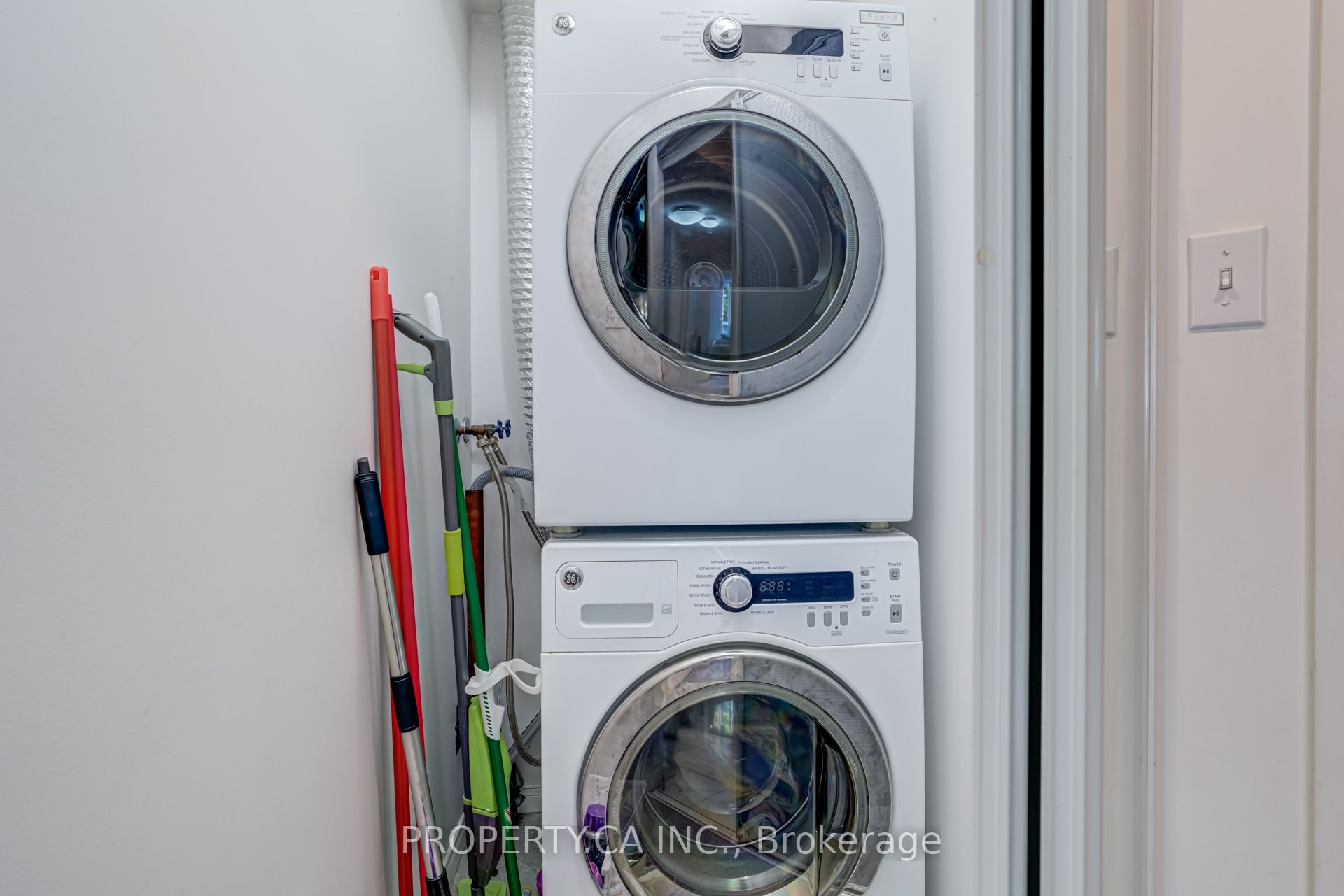29 Pemberton Avenue 206 Property Photo 13