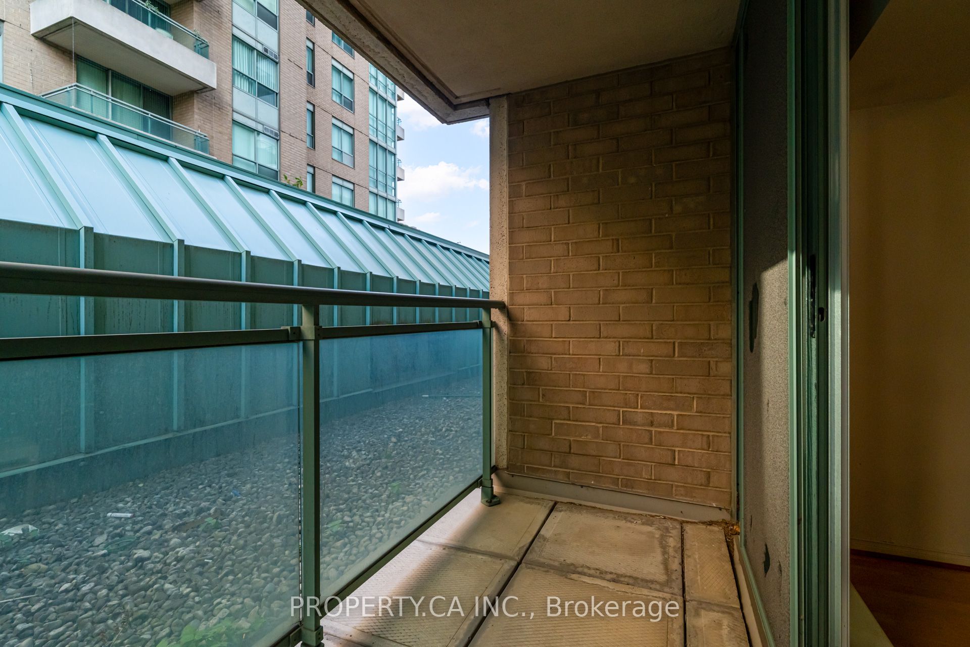 29 Pemberton Avenue 206 Property Photo 19