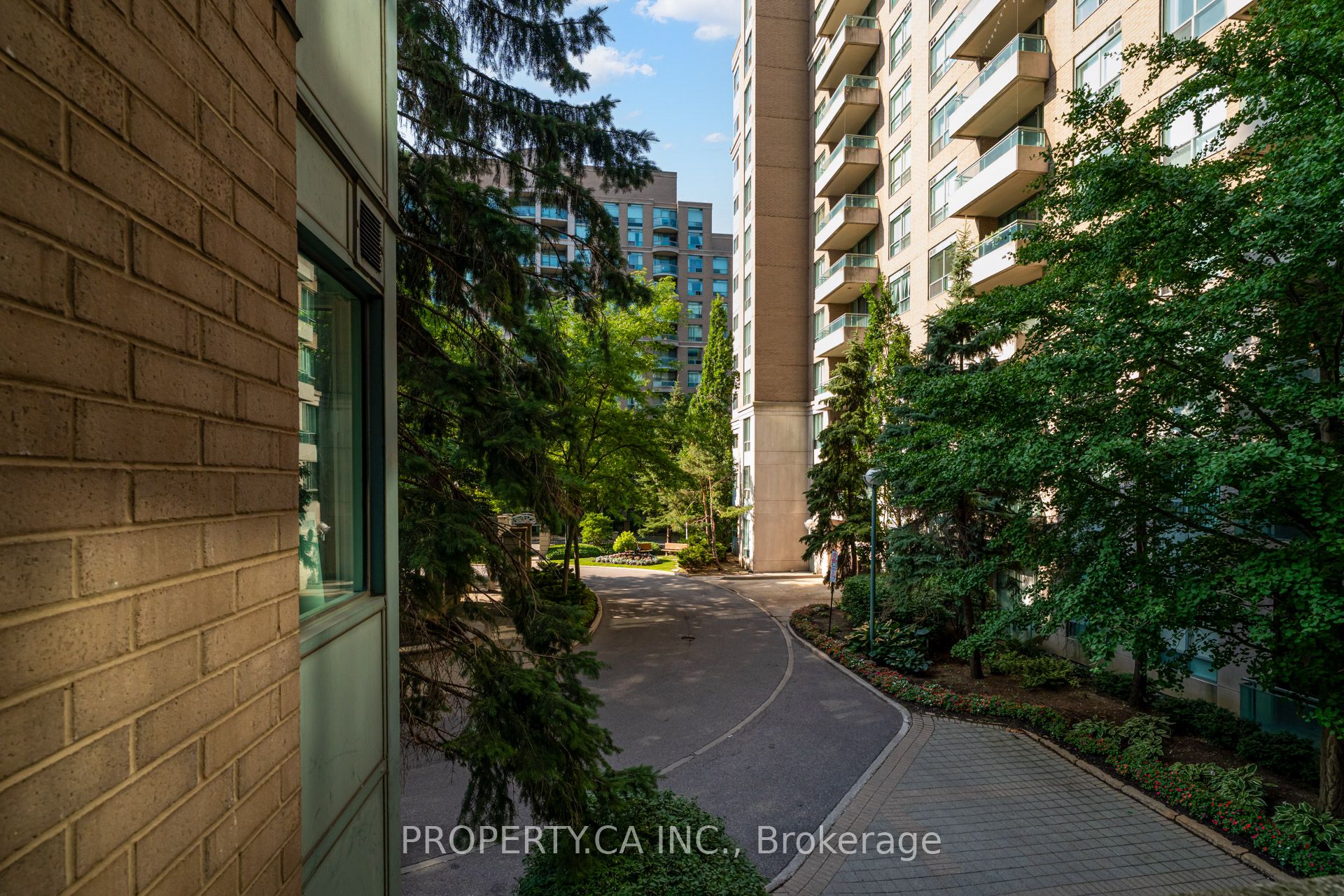 29 Pemberton Avenue 206 Property Photo 20