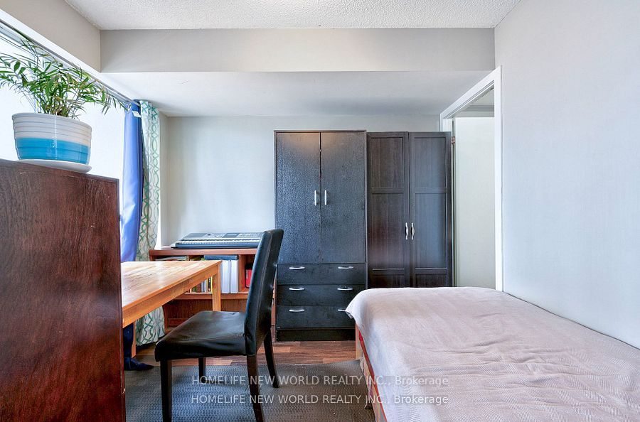 38 Joe Shuster Way 421 Property Photo 16