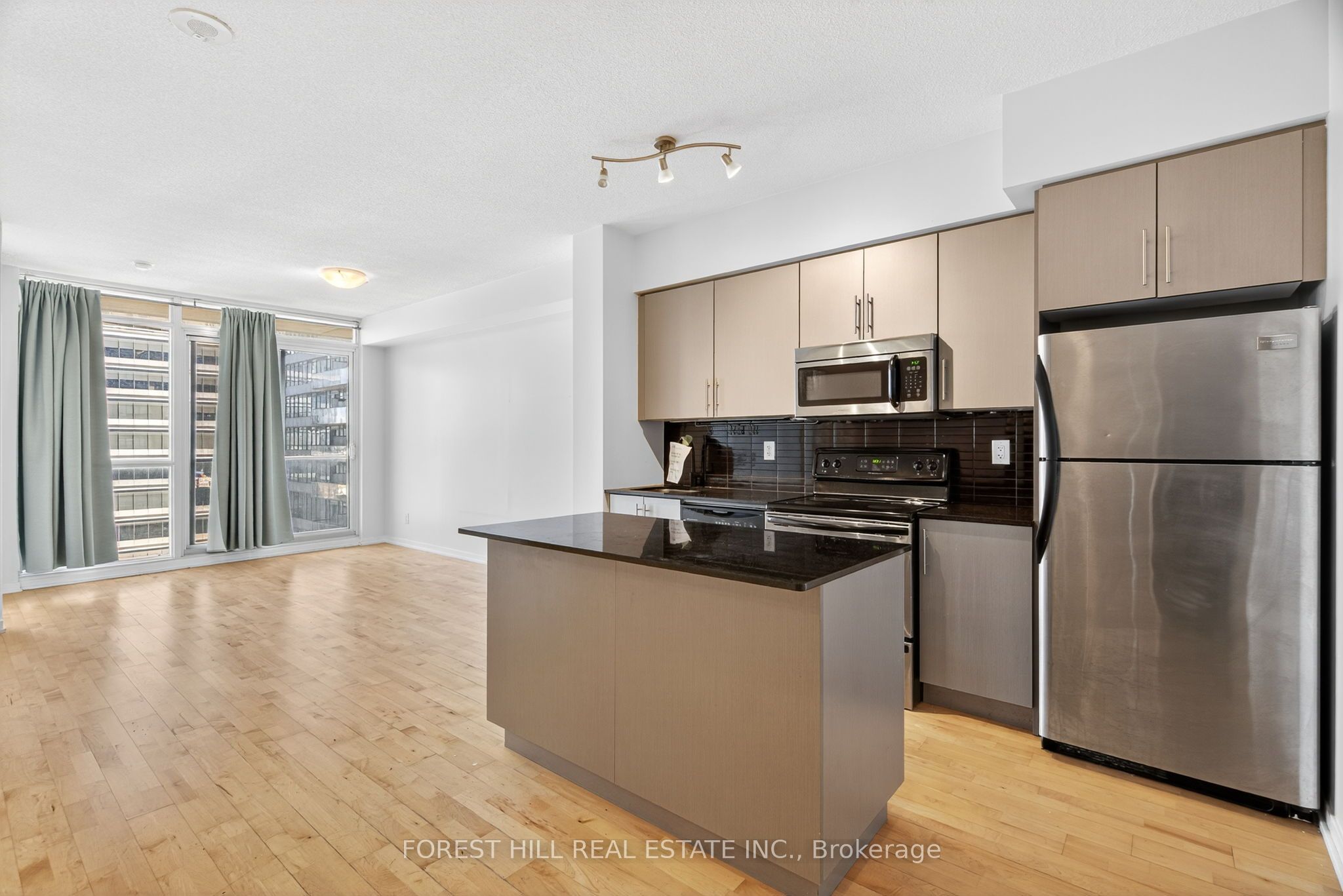 55 Bremner Boulevard 3302 Property Photo 6