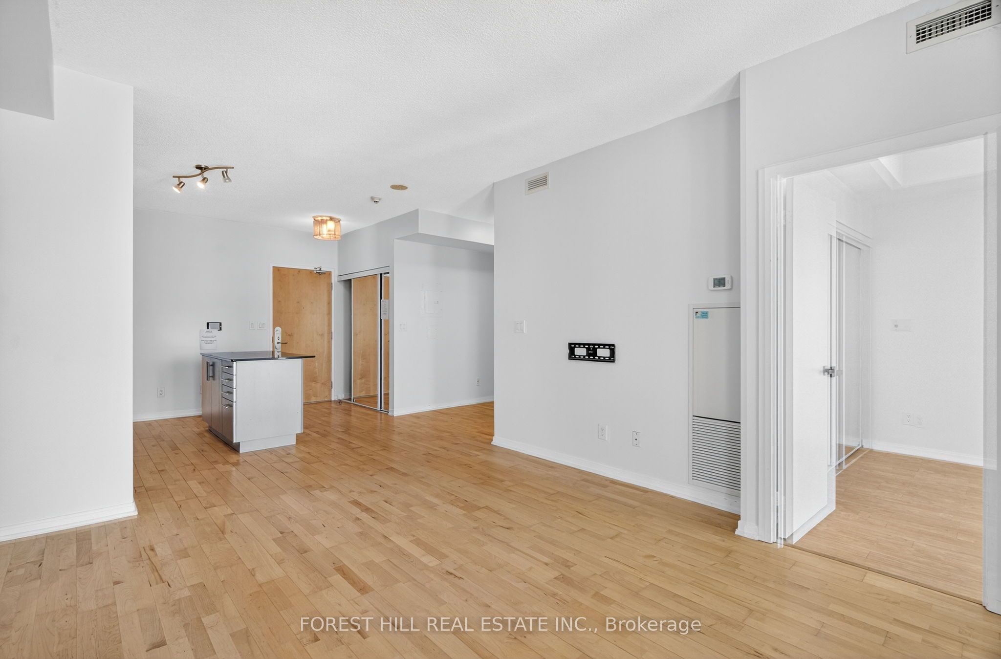 55 Bremner Boulevard 3302 Property Photo 12