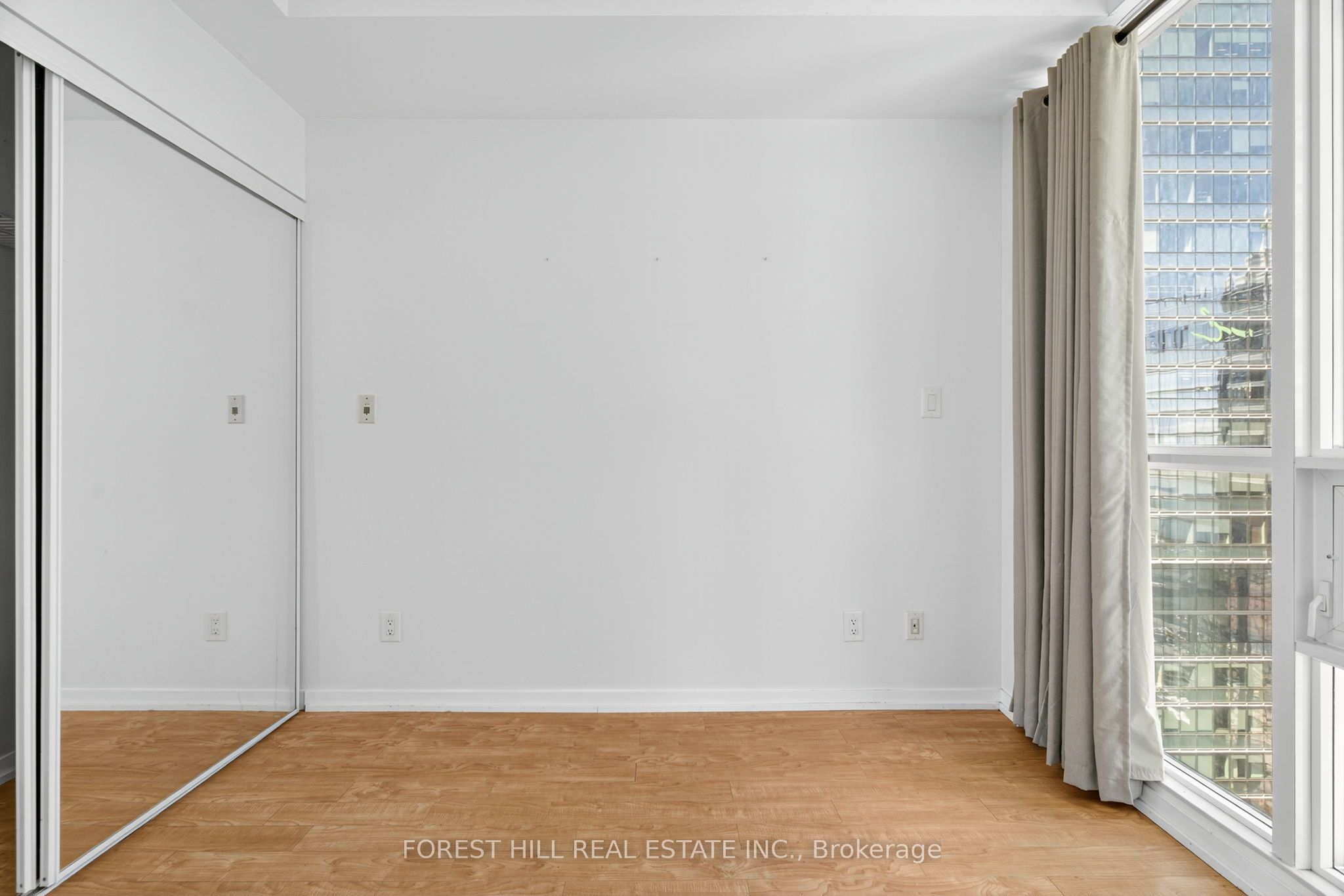 55 Bremner Boulevard 3302 Property Photo 15
