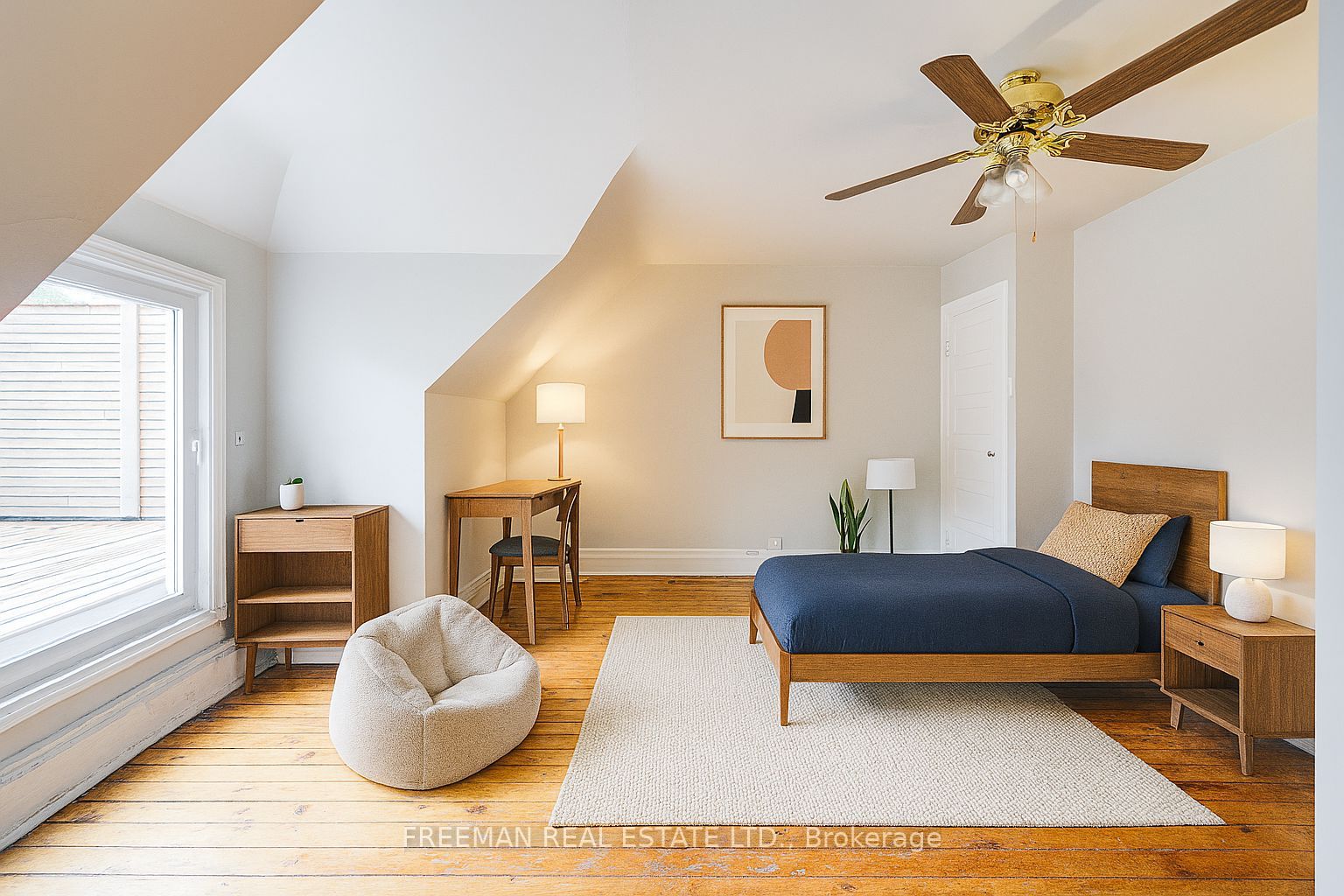 555 Markham Street Property Photo 22
