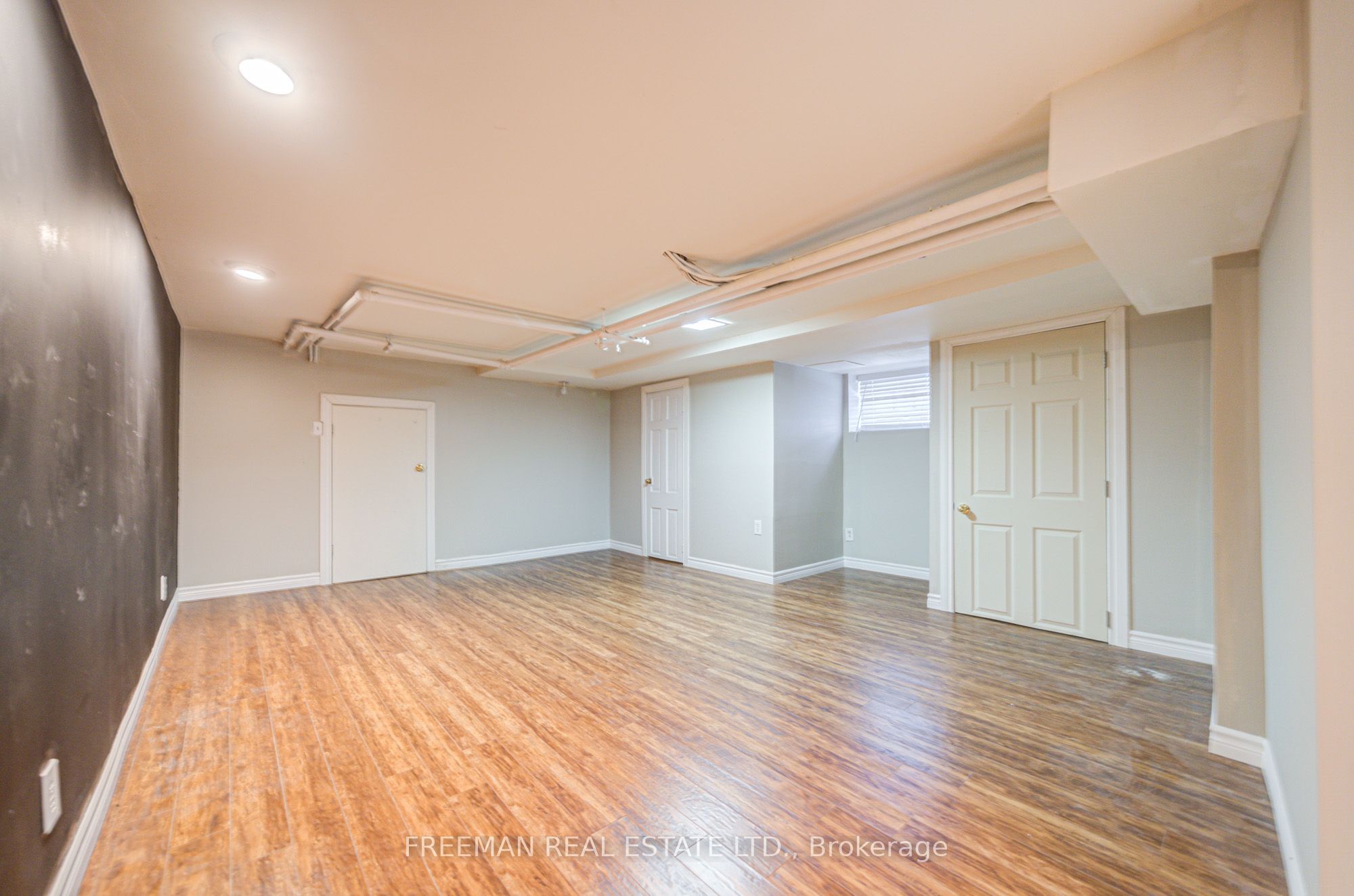 555 Markham Street Property Photo 25