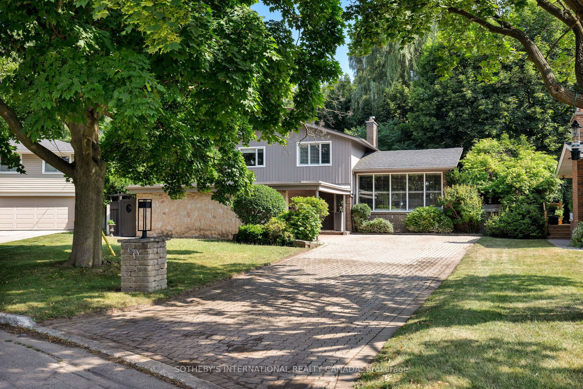 60 Doonaree Drive Property Photo 1