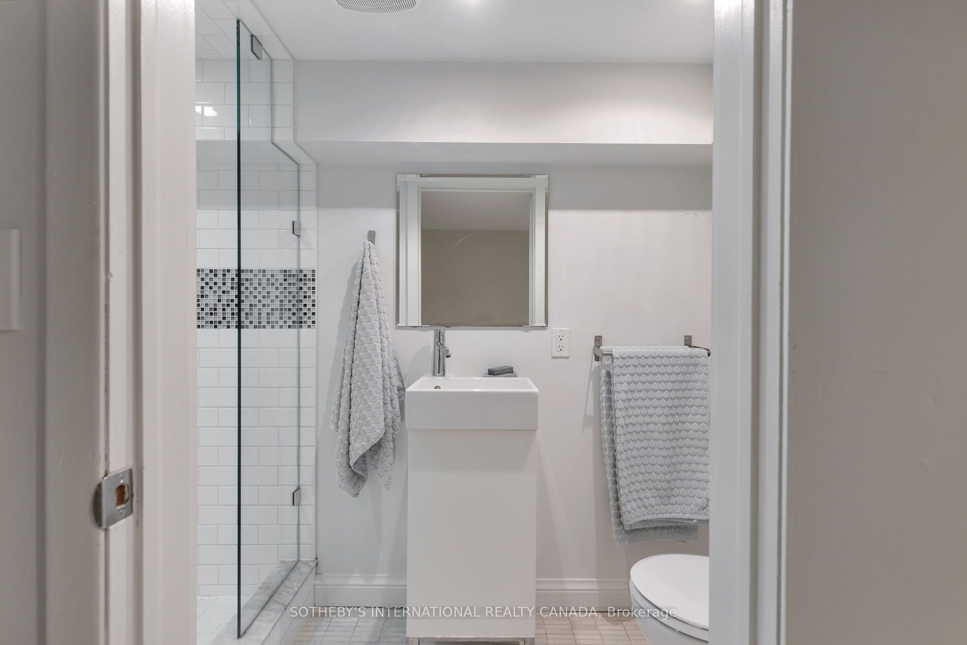 60 Doonaree Drive Property Photo 27
