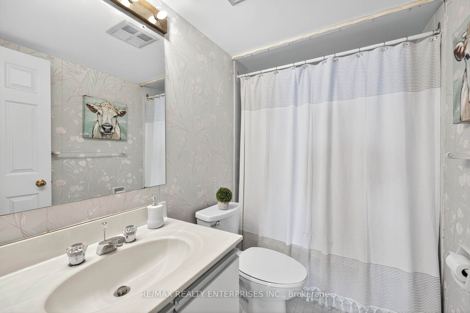 1 Concorde Place 2103 Property Photo 40