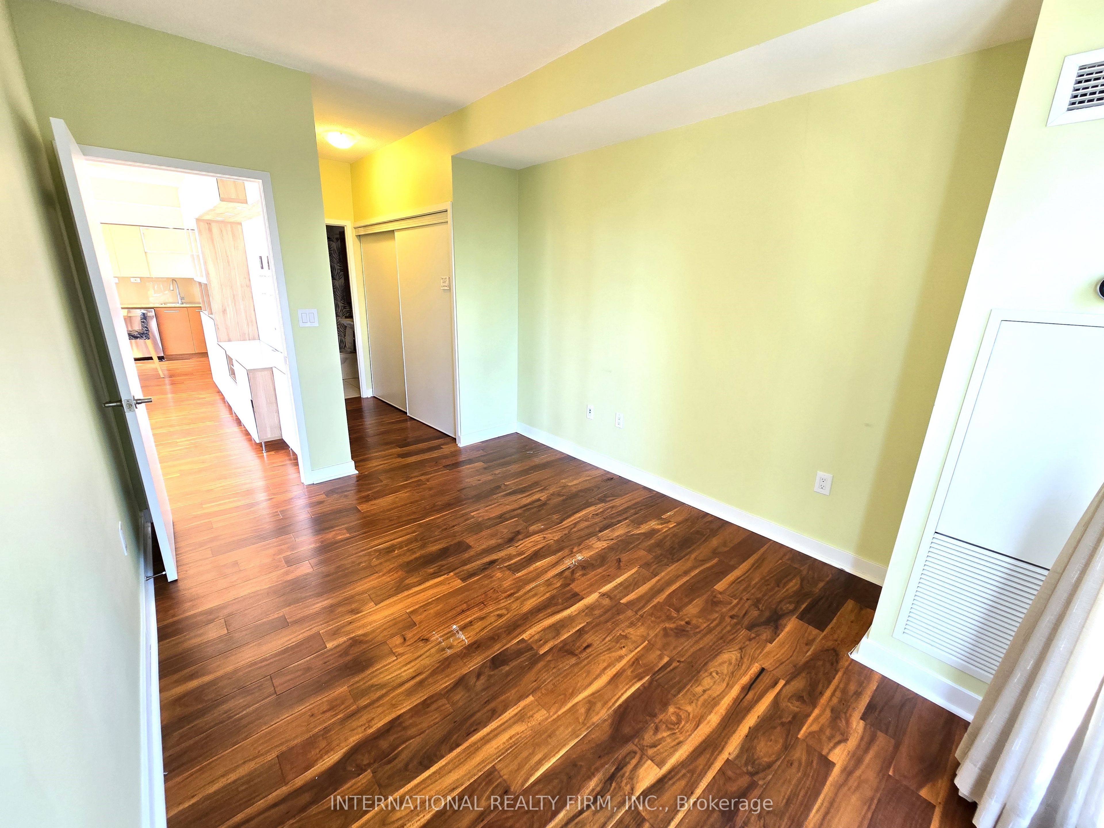 8 Telegram Mews 703 Property Photo 17