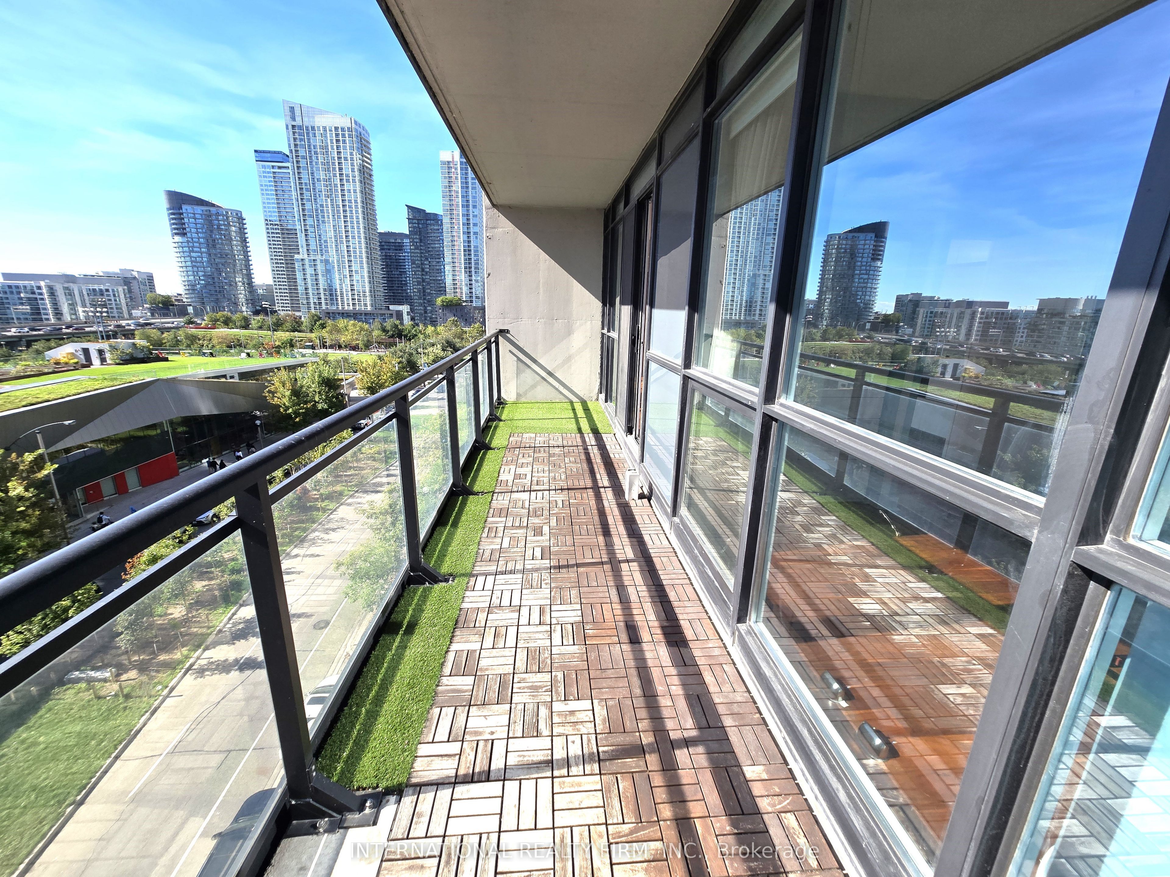 8 Telegram Mews 703 Property Photo 24
