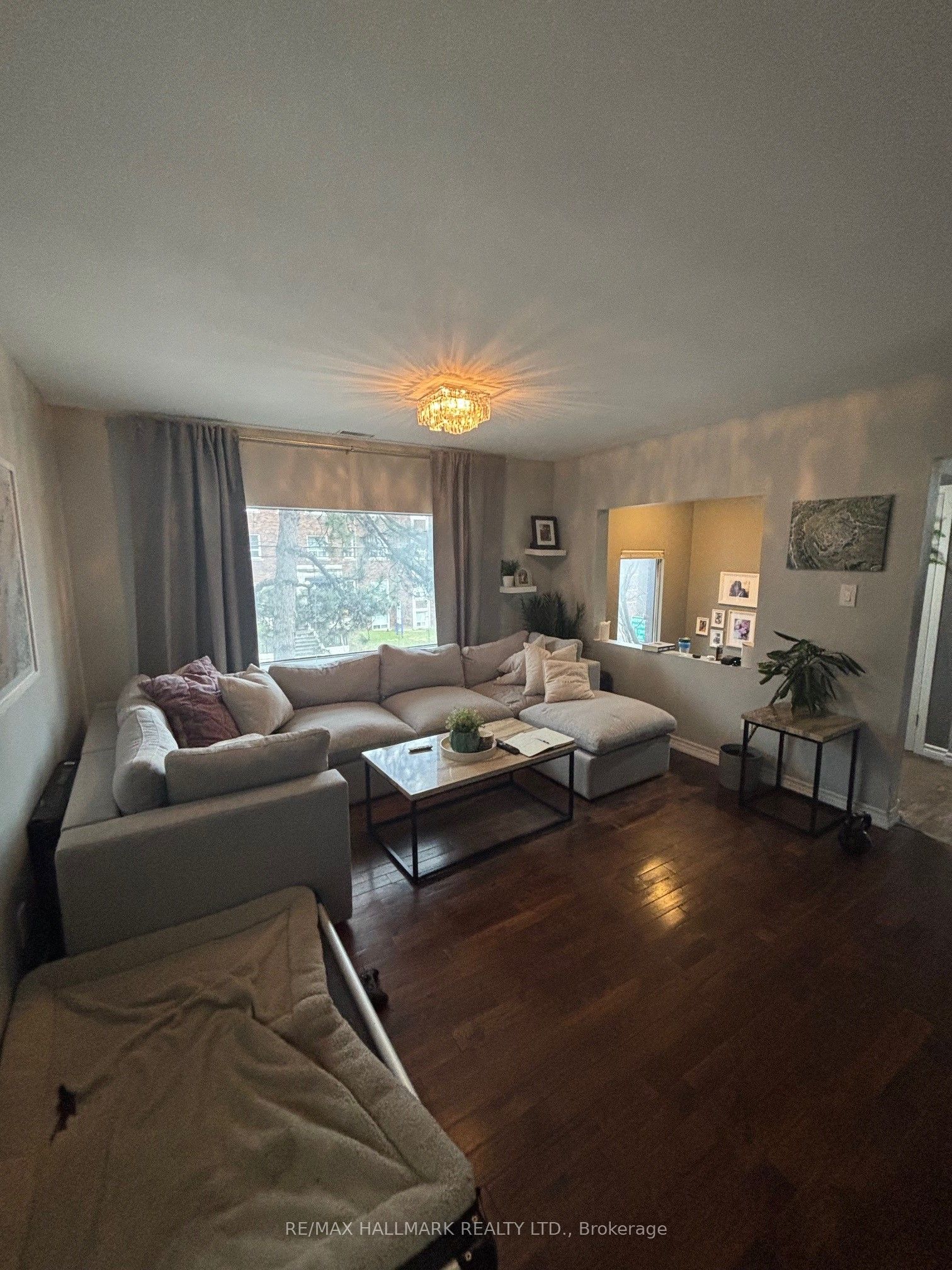 97 Oriole Parkway Property Photo 18