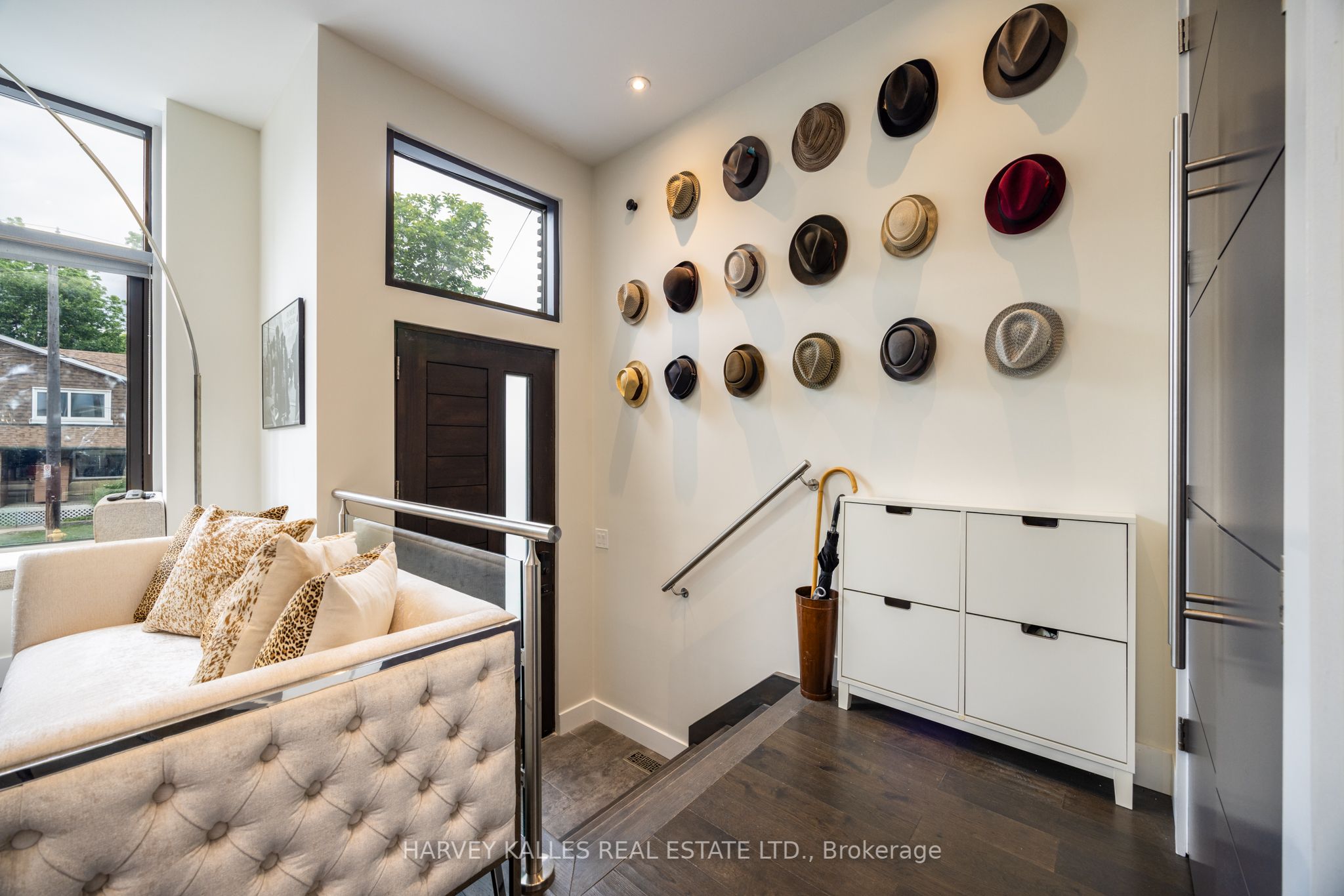 397 Soudan Avenue Property Photo 2