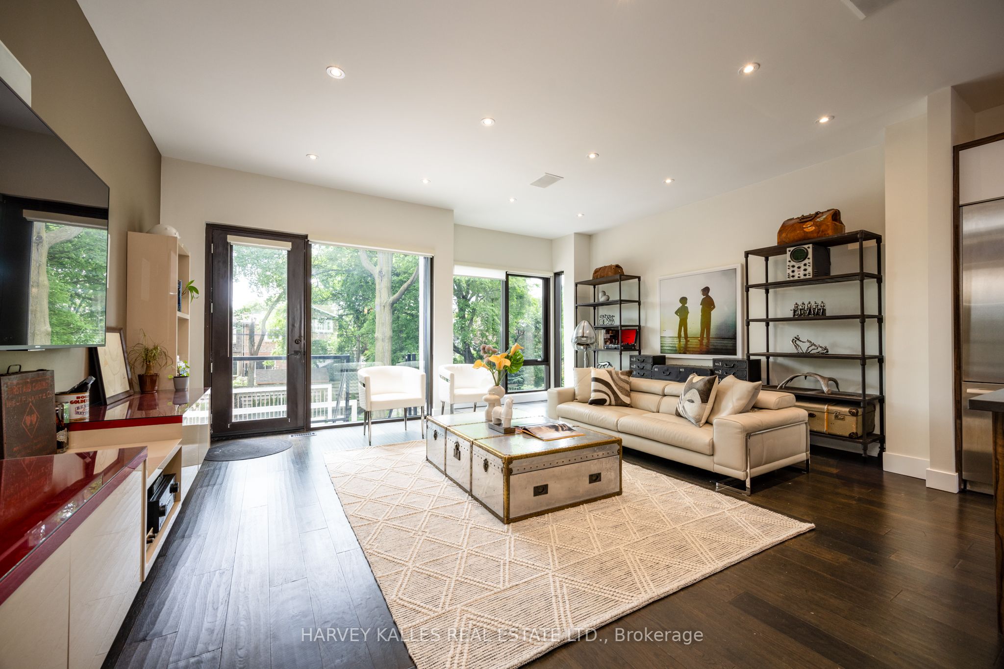 397 Soudan Avenue Property Photo 12