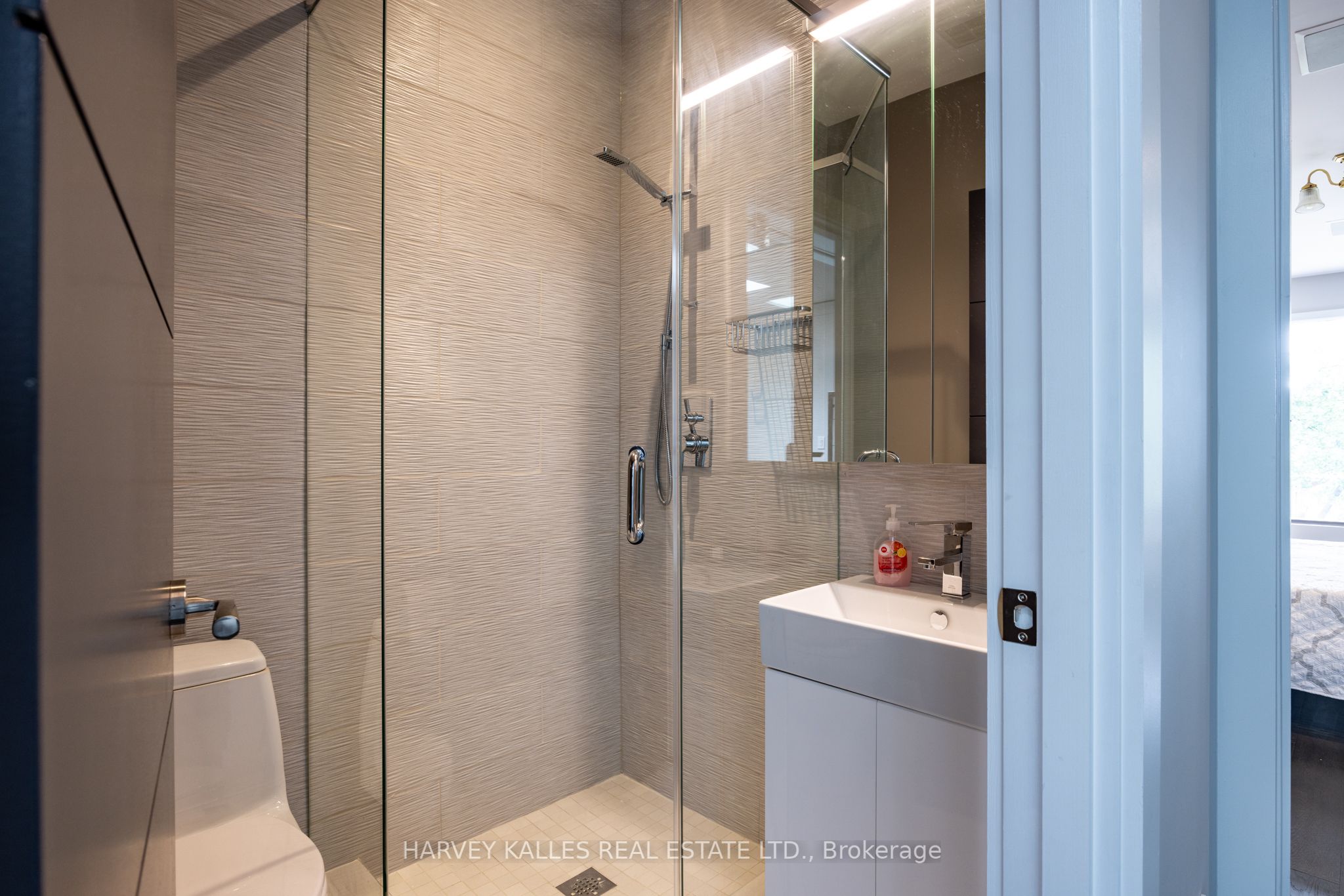 397 Soudan Avenue Property Photo 24