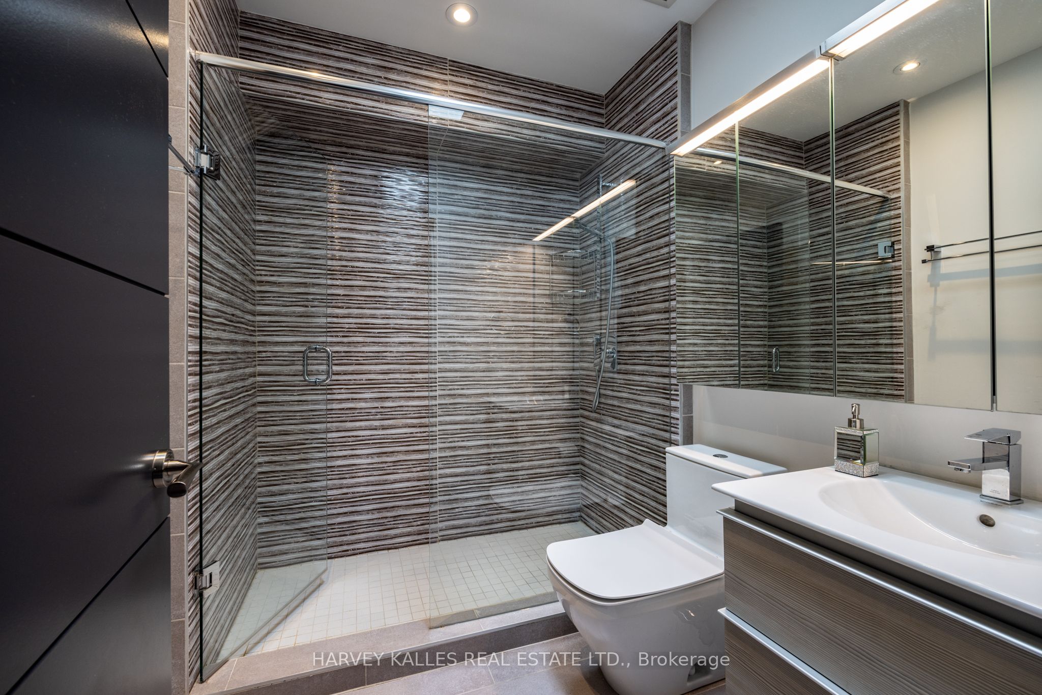 397 Soudan Avenue Property Photo 29