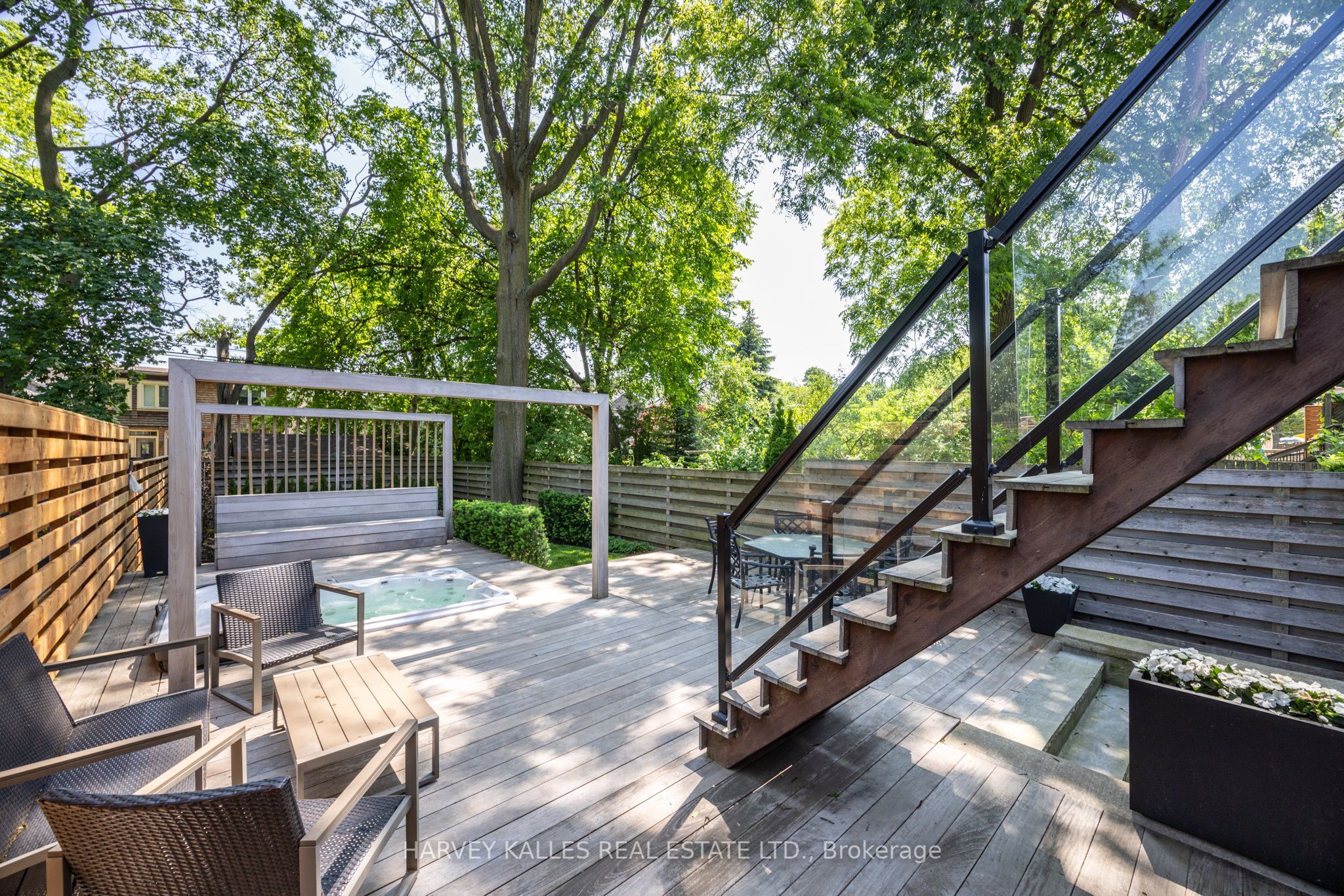 397 Soudan Avenue Property Photo 37