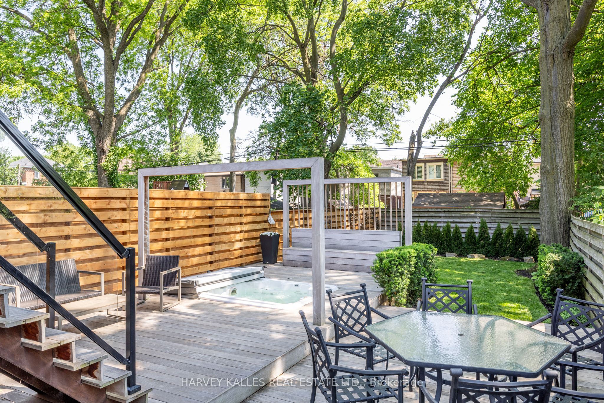 397 Soudan Avenue Property Photo 38