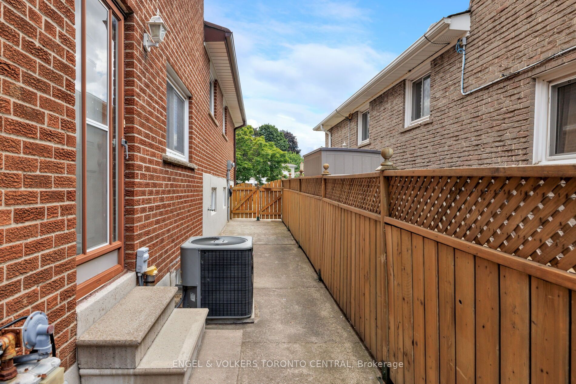 231 Shawnee Circle Property Photo 43