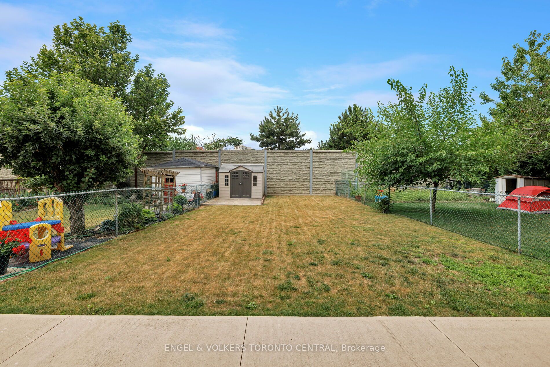 231 Shawnee Circle Property Photo 44