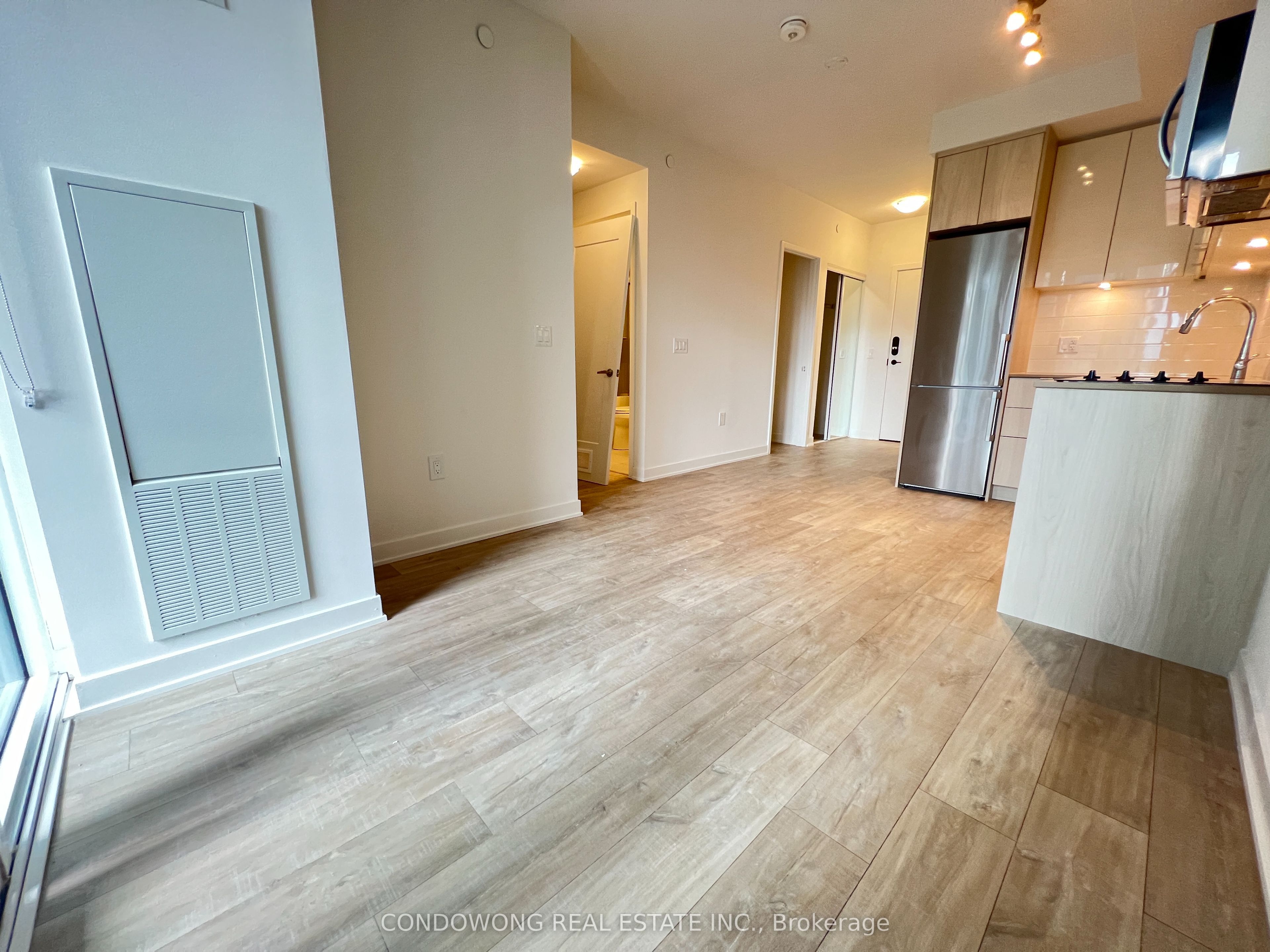 135 Lower Sherbourne Street 739 Property Photo 6