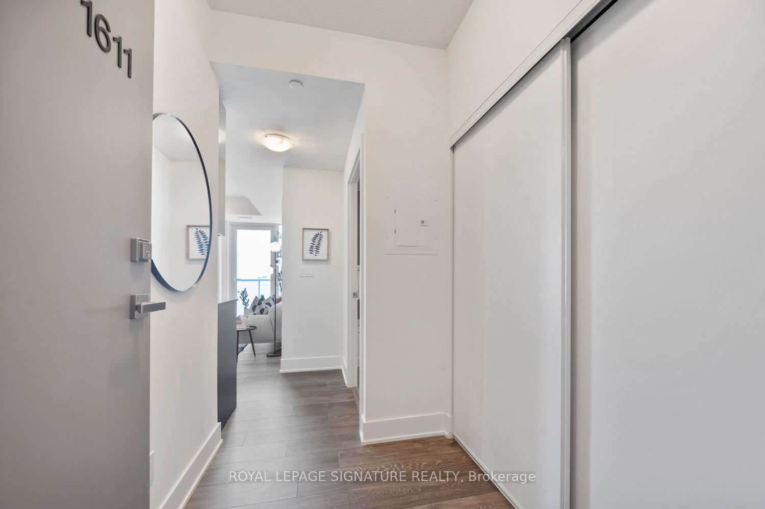 188 Fairview Mall Drive E 1611 Property Photo 3