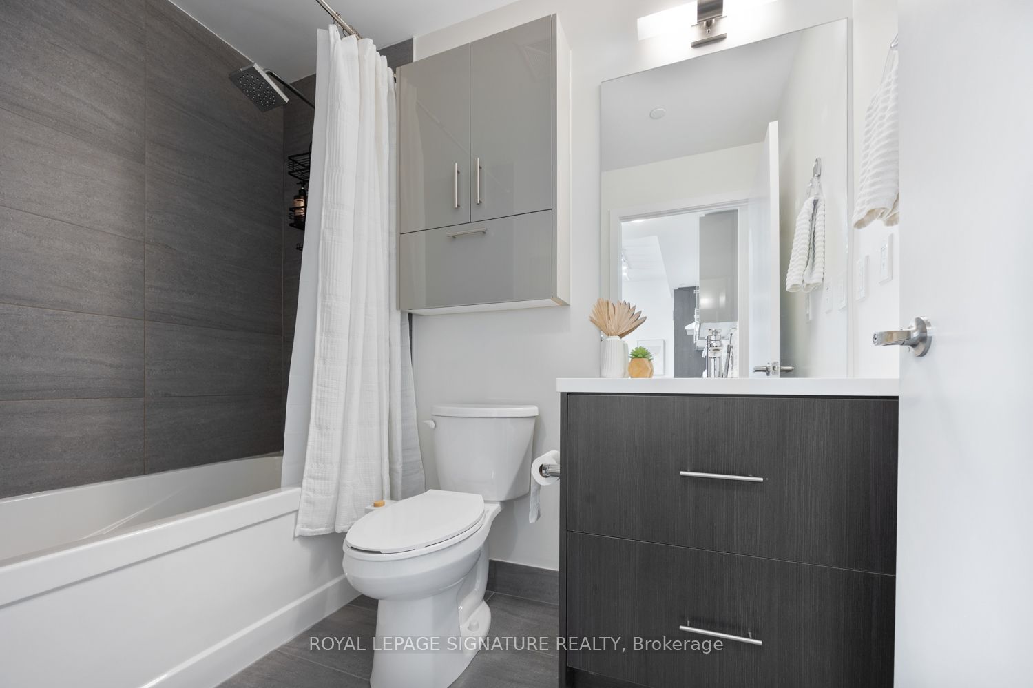 188 Fairview Mall Drive E 1611 Property Photo 19
