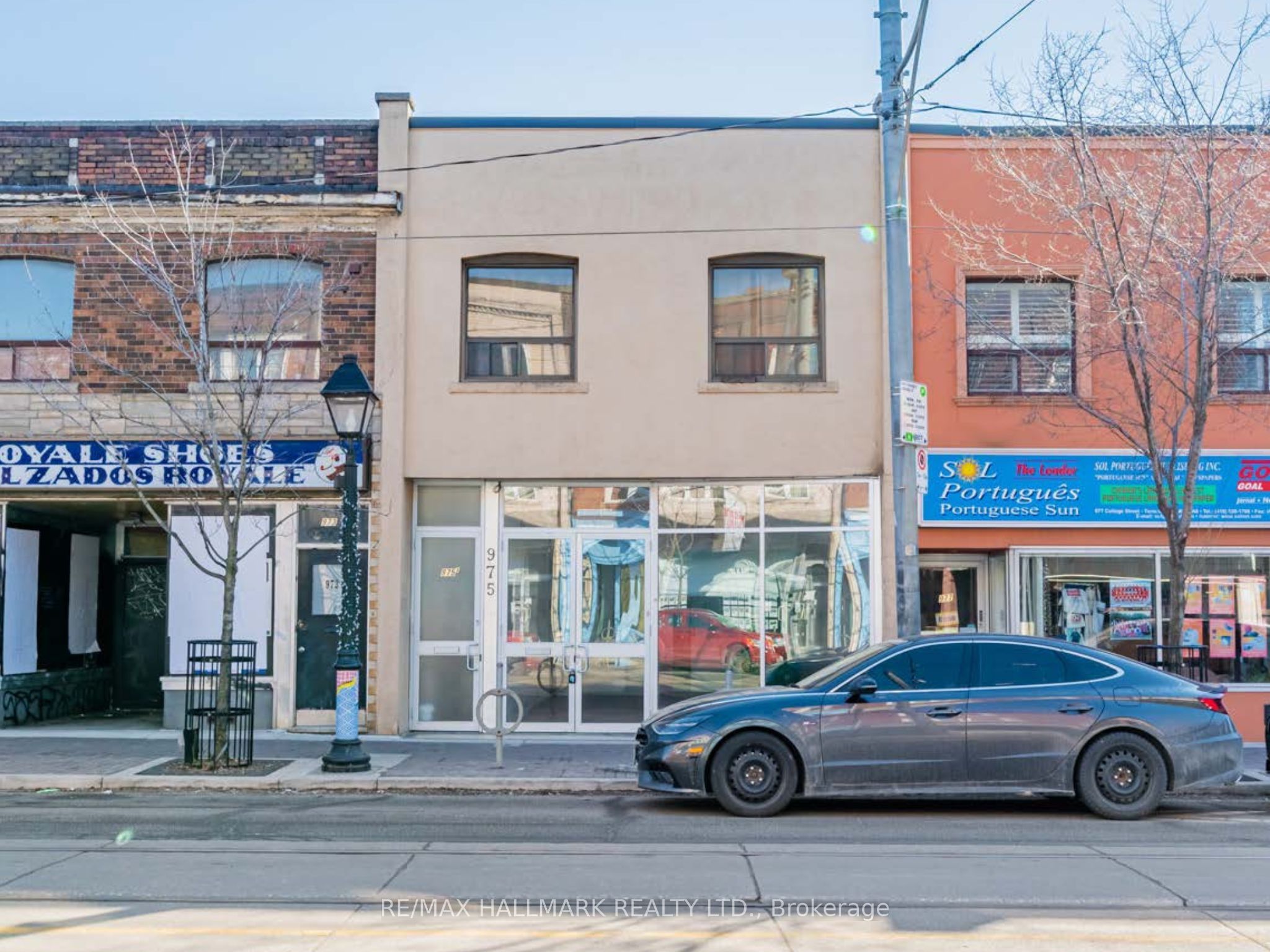 975 College Street W Property Photo 1