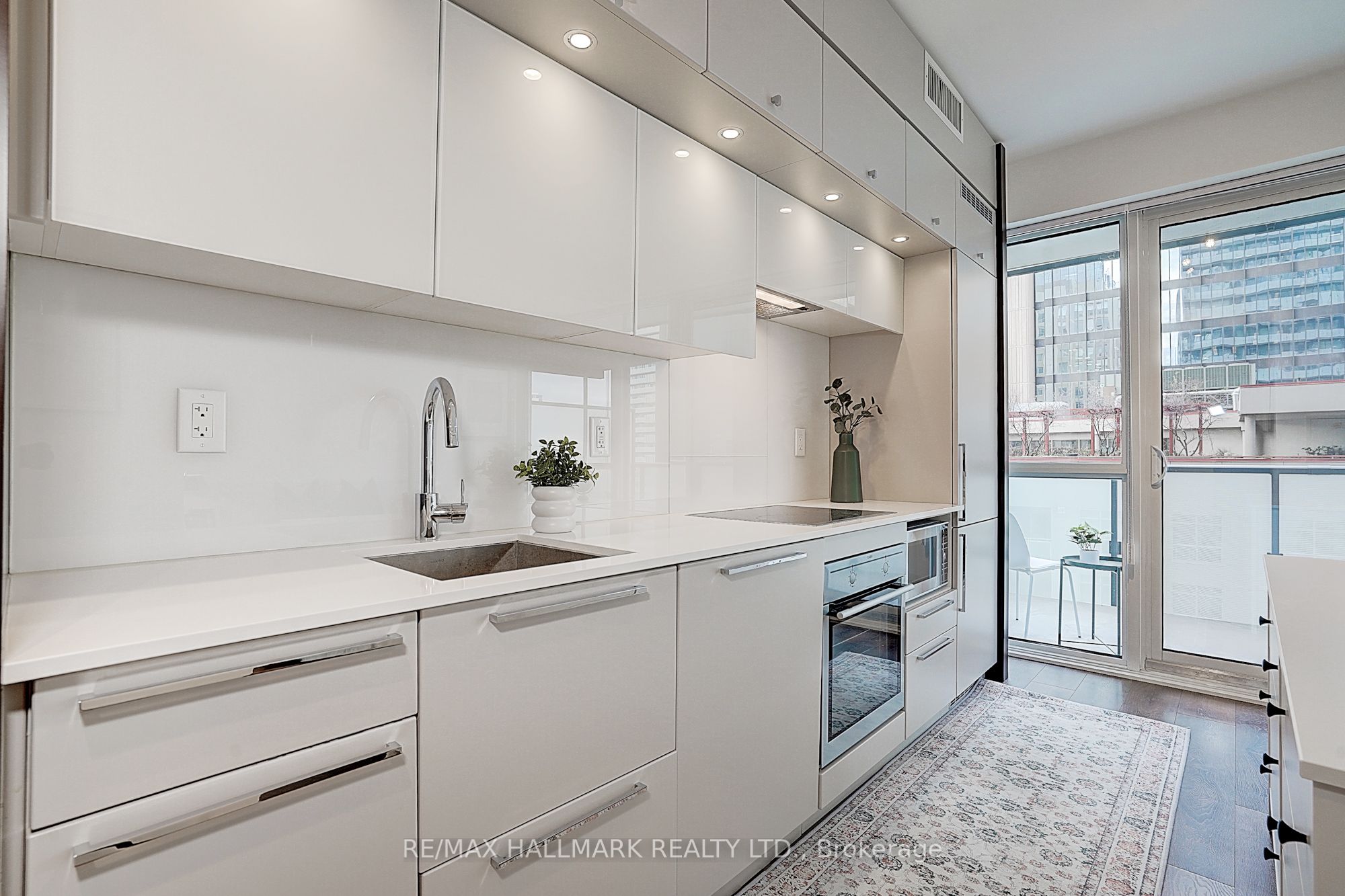 15 Grenville Street 1406 Property Photo 15