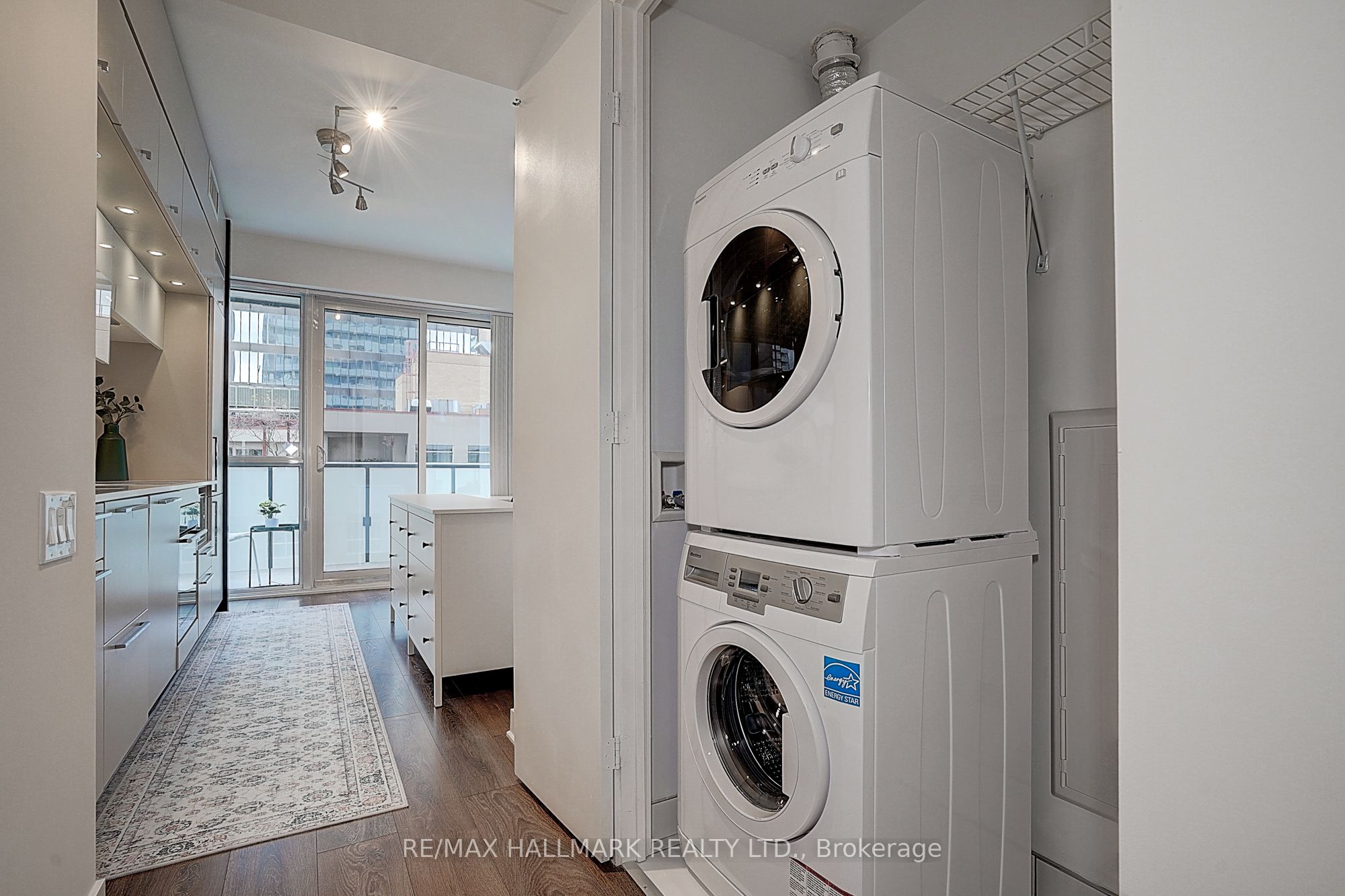 15 Grenville Street 1406 Property Photo 43