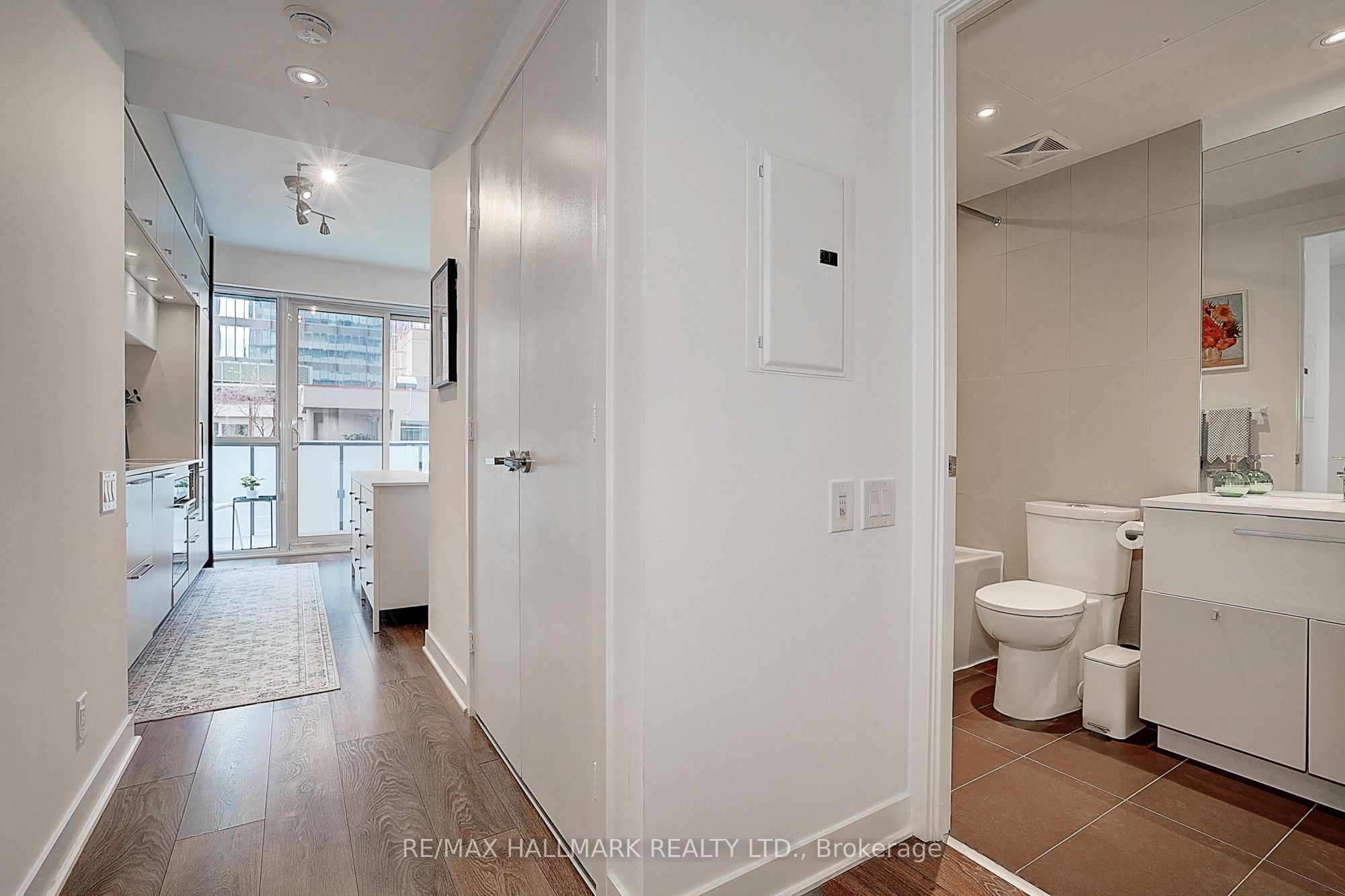 15 Grenville Street 1406 Property Photo 45