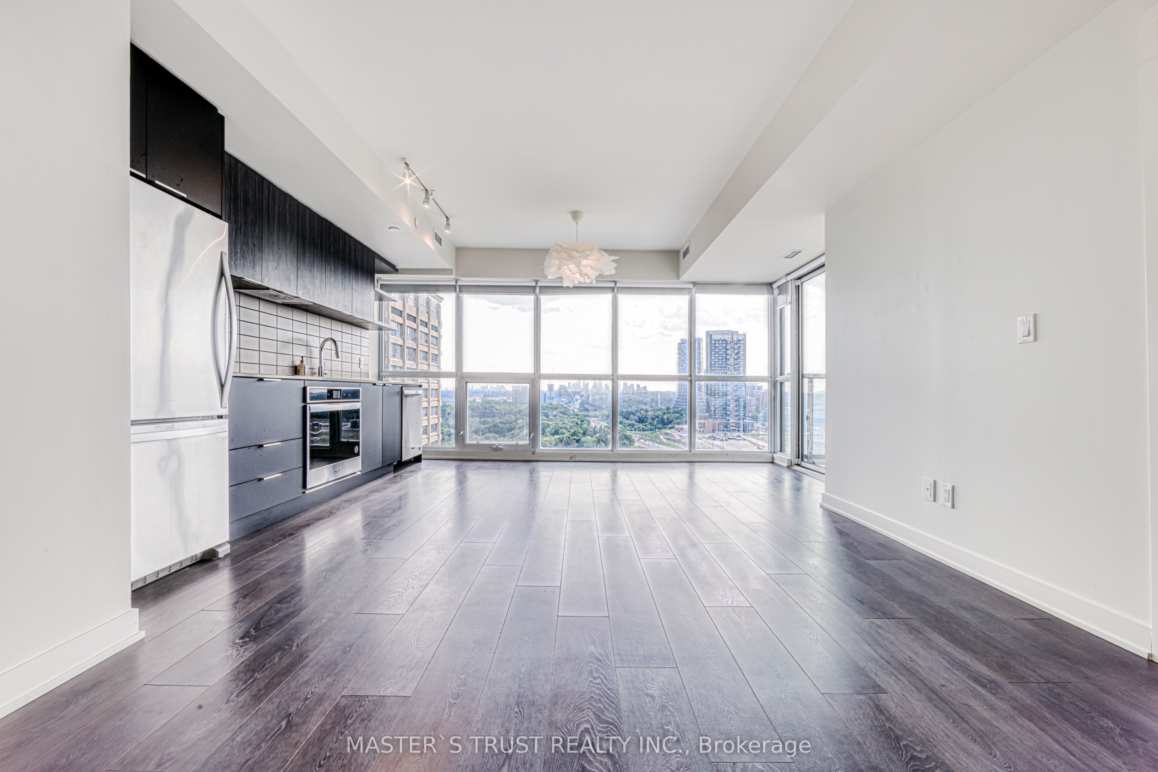 6 Sonic Way 1602 Property Photo 1