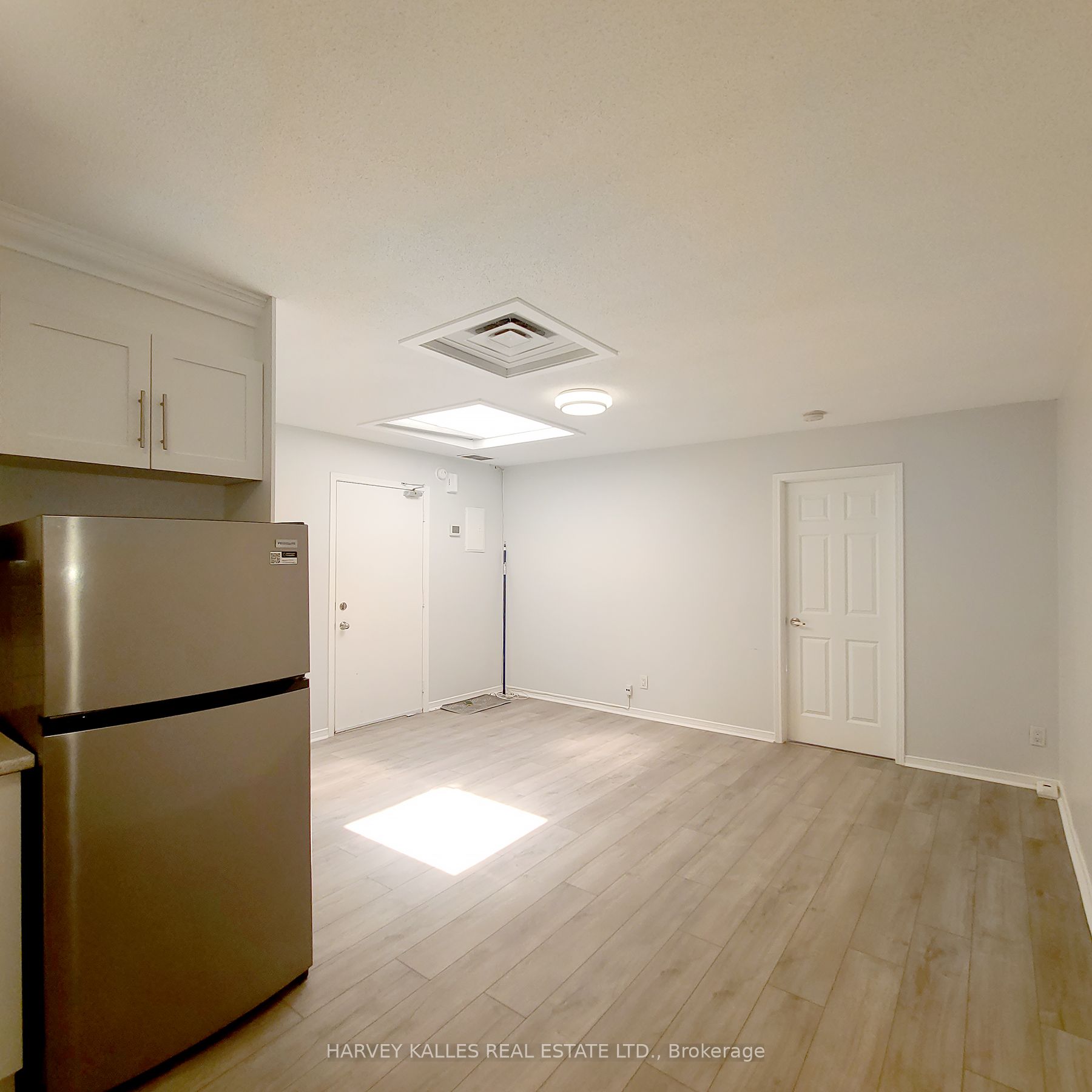 201 Augusta Avenue B Property Photo 3