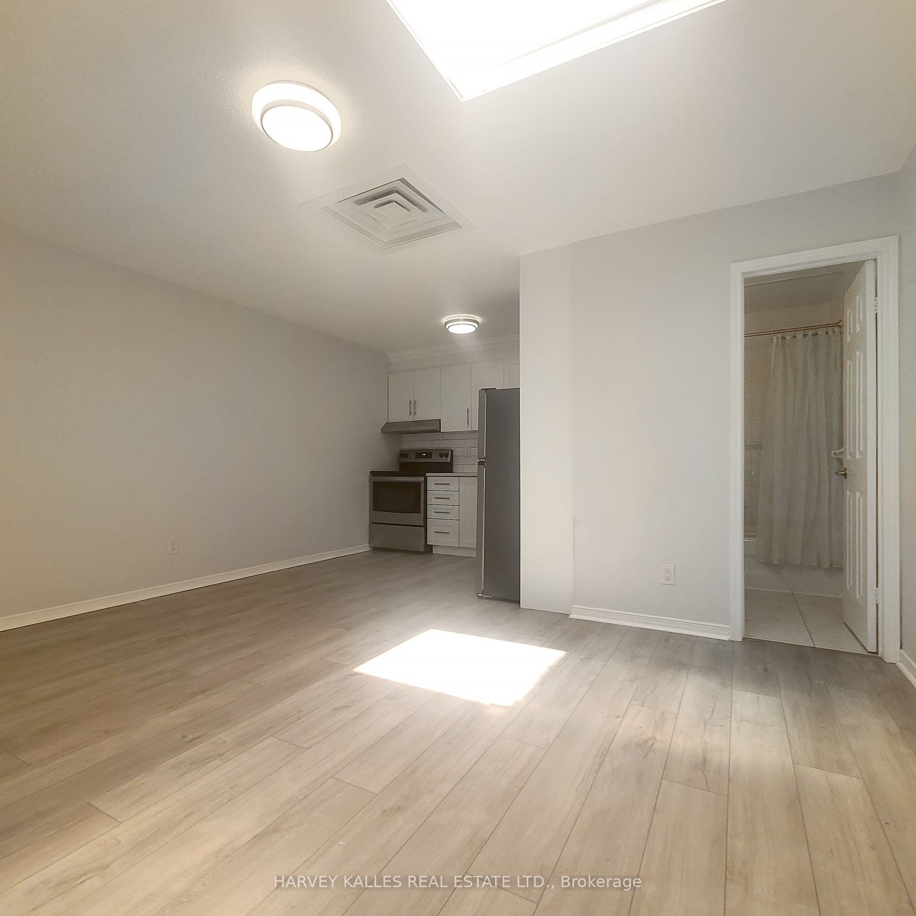 201 Augusta Avenue B Property Photo 4