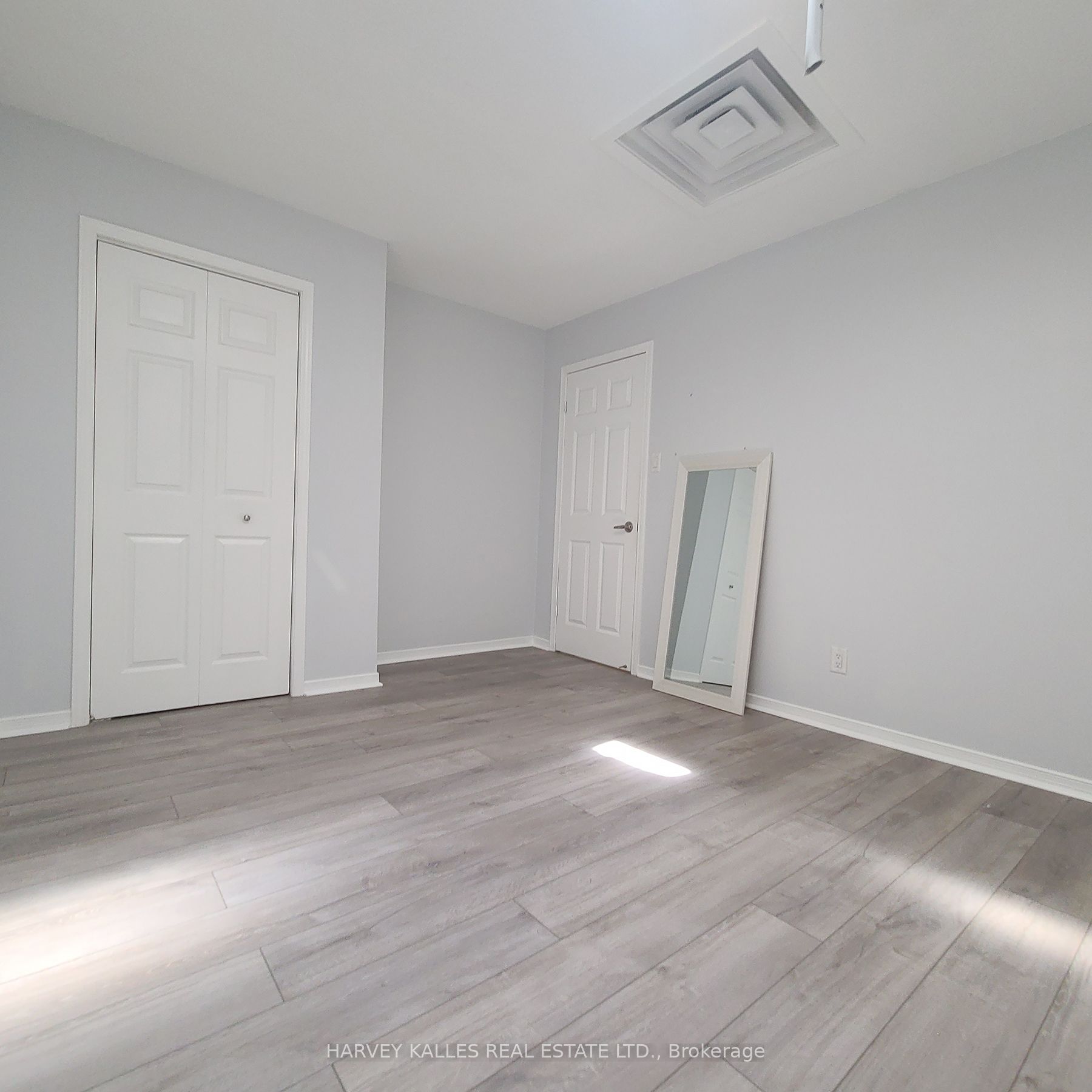 201 Augusta Avenue B Property Photo 8