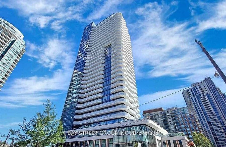 15 Holmes Avenue 608 Property Photo 1